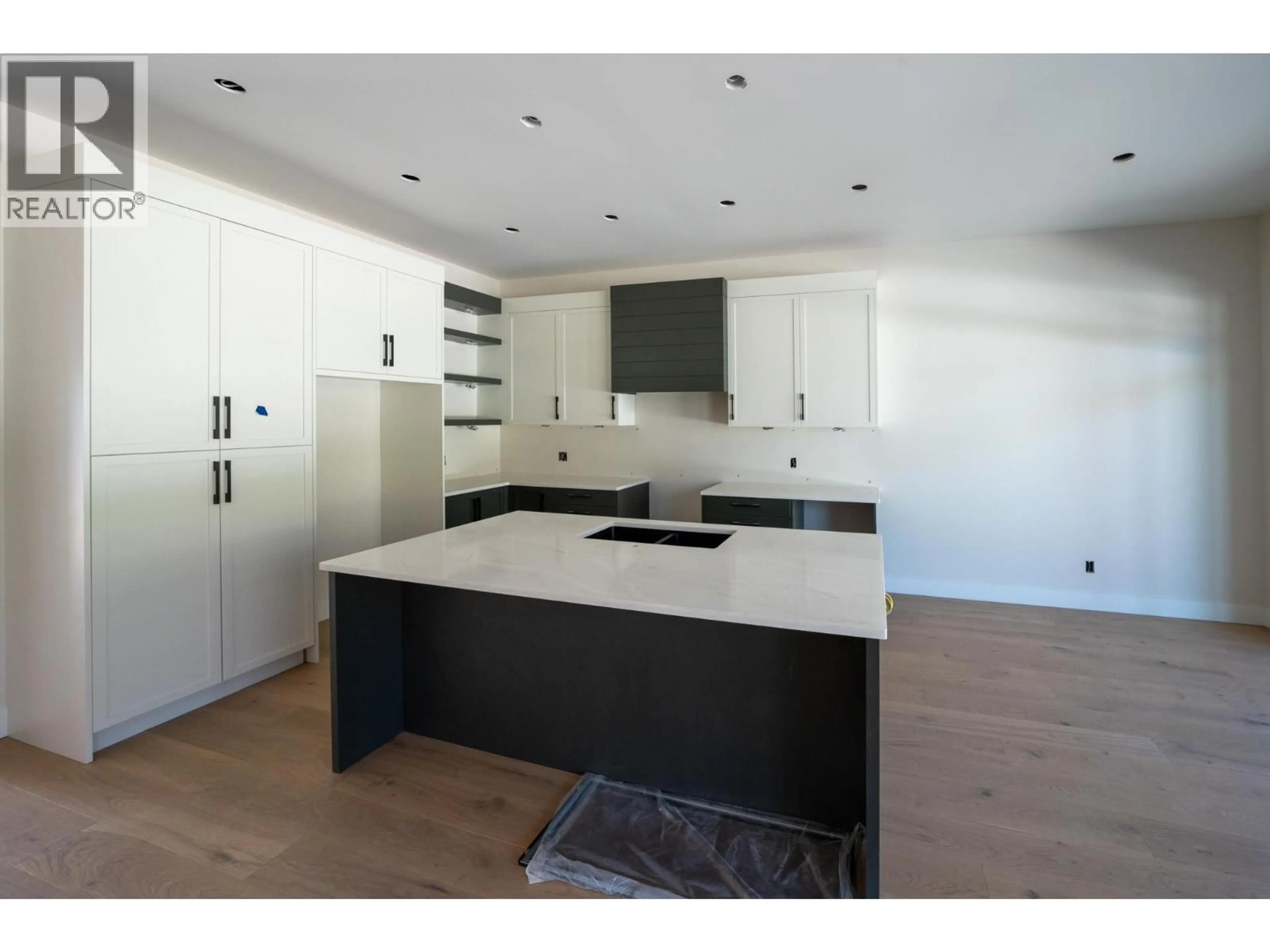 Open concept kitchen, unknown for 2538 PINNACLE RIDGE DRIVE, West Kelowna British Columbia V4T0G4