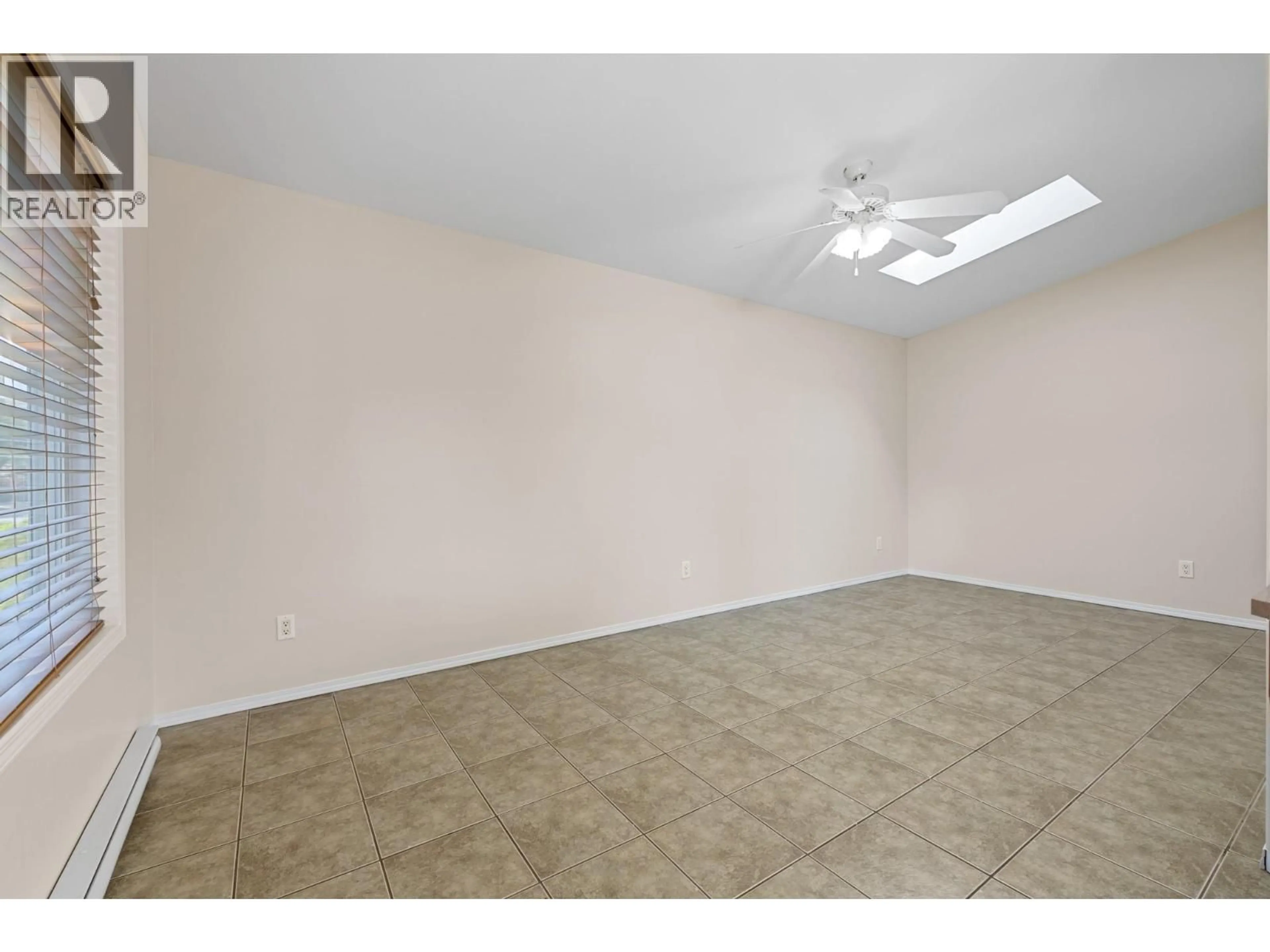 A pic of a room for 1320 GRAHAM STREET, Kelowna British Columbia V1Y9X7