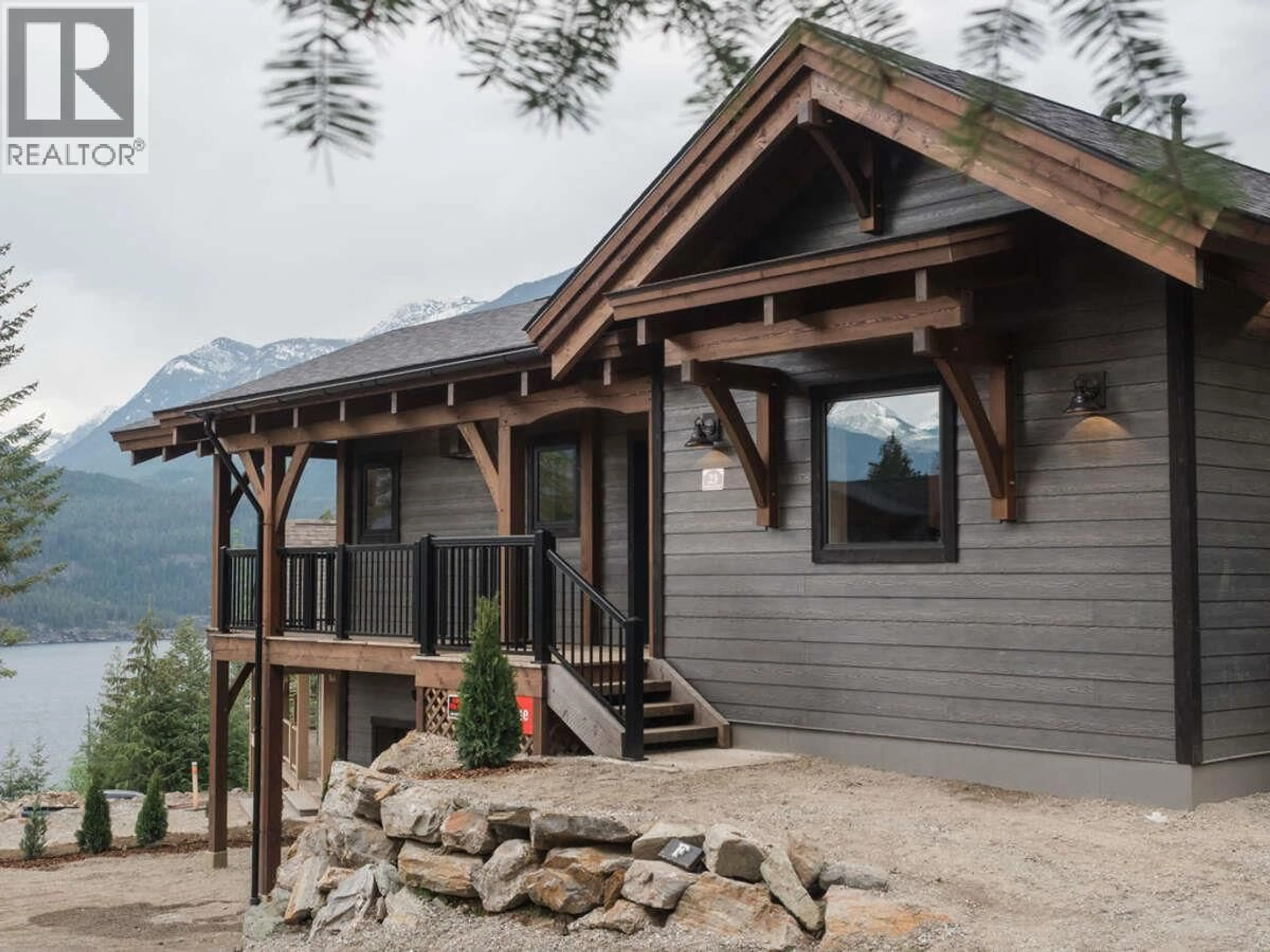 Home with vinyl exterior material, mountain view for 23 BIRCHGROVE BEND, Kaslo British Columbia V0G1M0