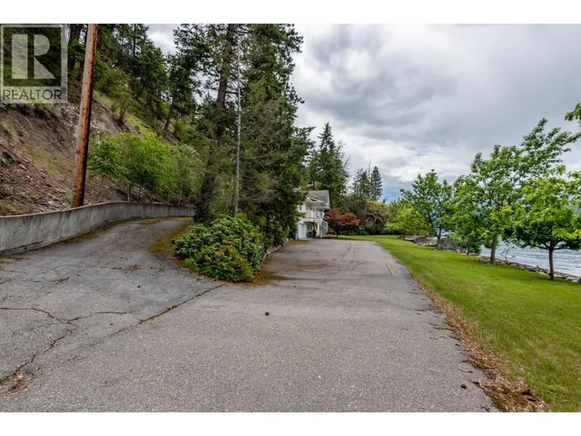 13 - 9990 EASTSIDE ROAD, Vernon 5