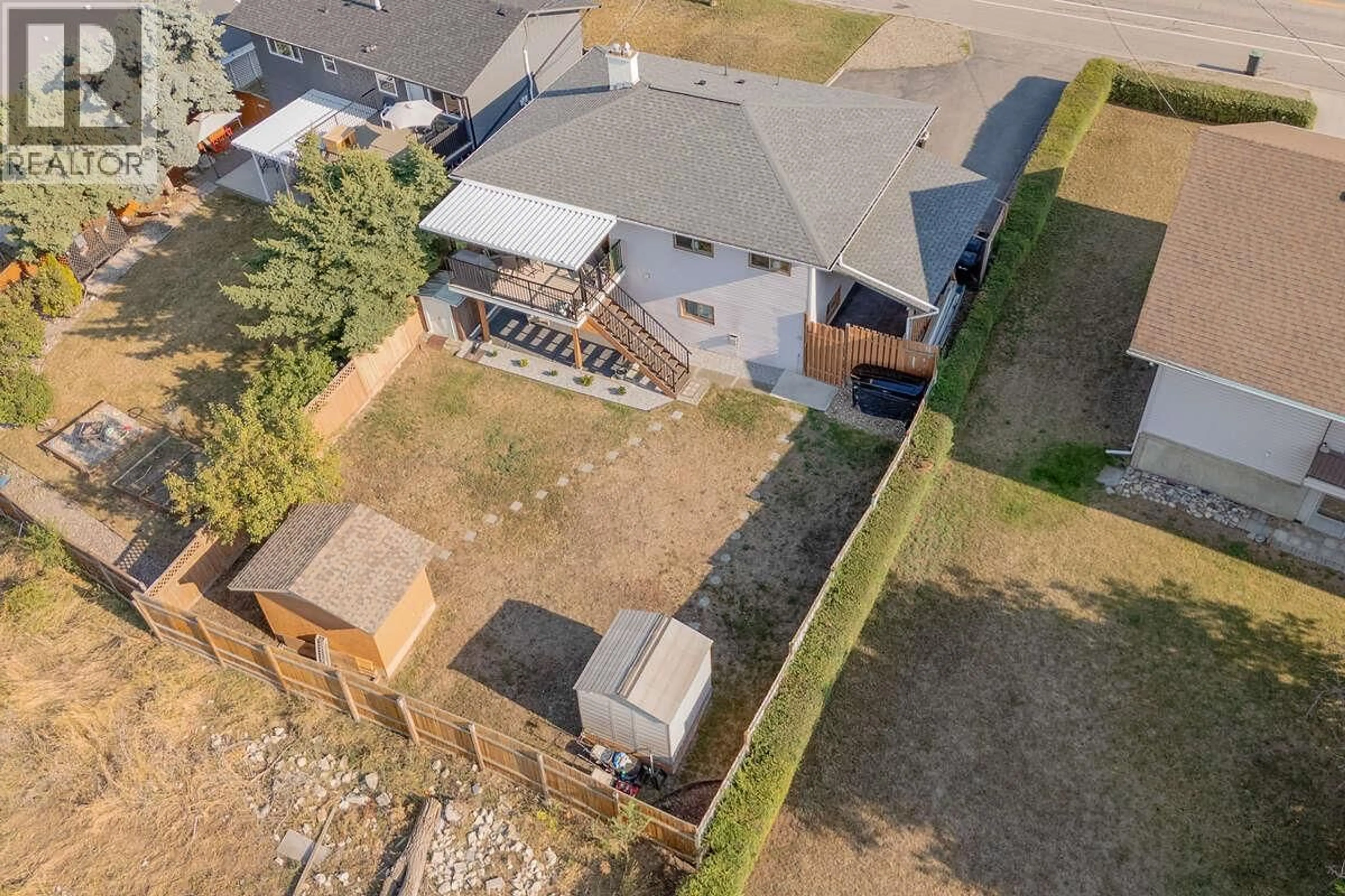 A pic from outside/outdoor area/front of a property/back of a property/a pic from drone, unknown for 3409 OKANAGAN AVENUE, Vernon British Columbia V1T1K5