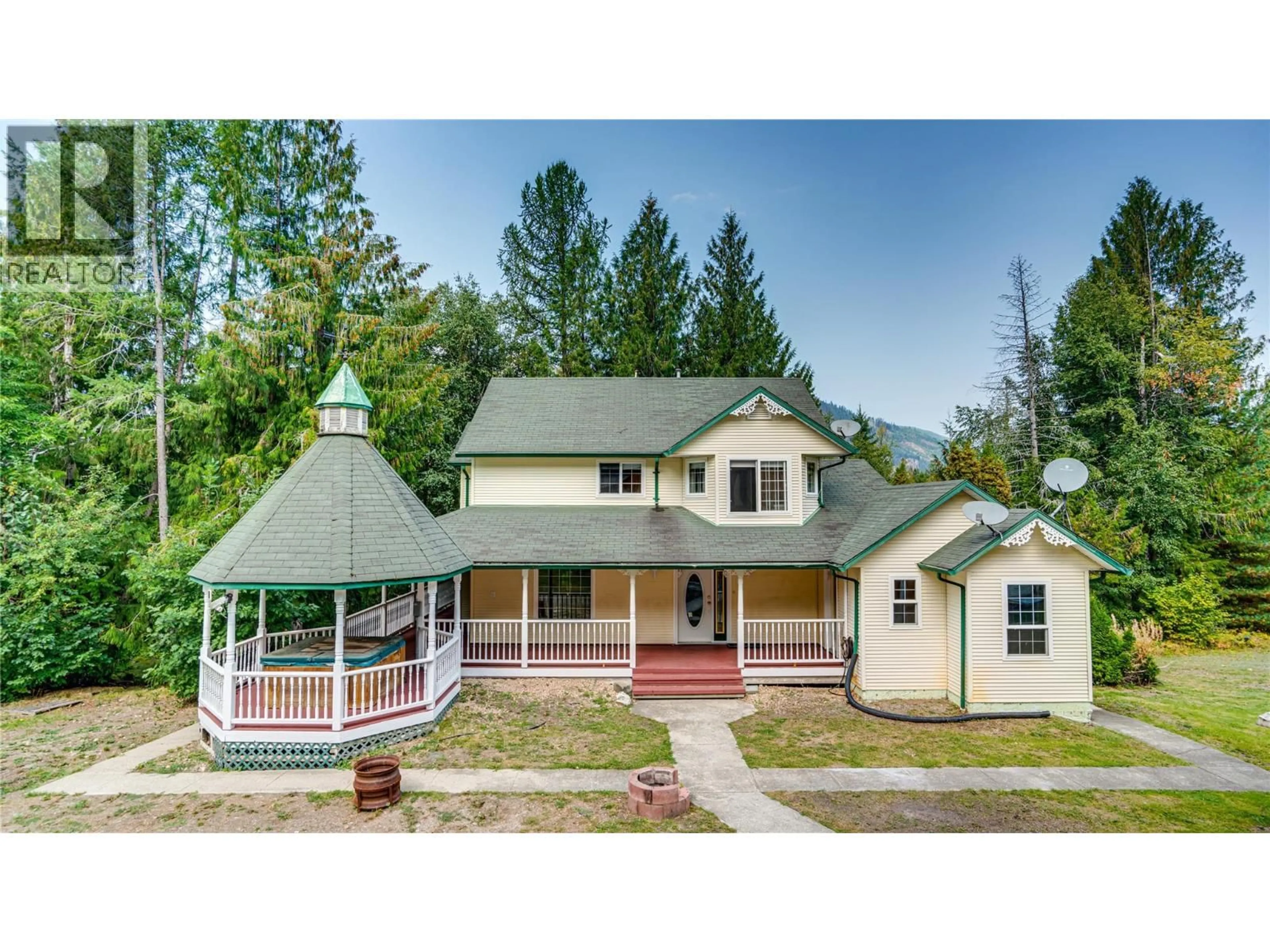 A pic from outside/outdoor area/front of a property/back of a property/a pic from drone, unknown for 20 BIGG ROAD, Lumby British Columbia V0E2G6