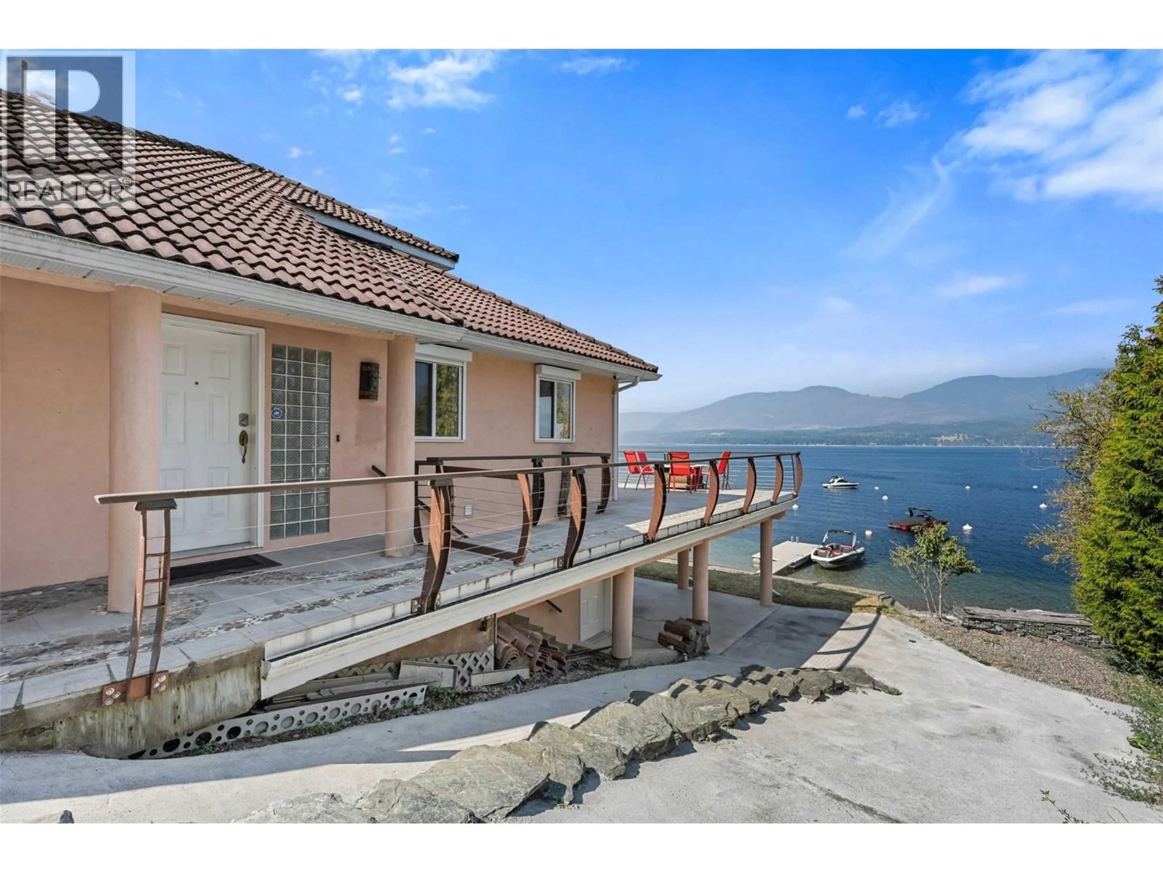 Patio, water/lake/river/ocean view for 4071 REID ROAD, South Shuswap British Columbia V0E1T0