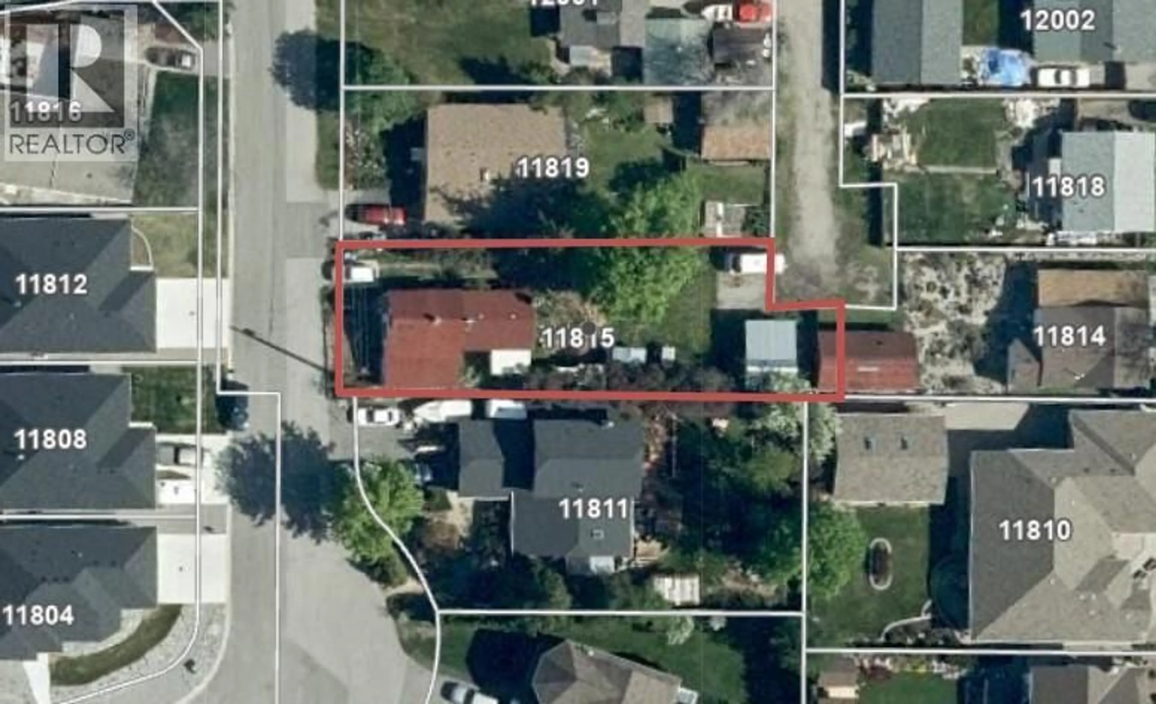A pic from outside/outdoor area/front of a property/back of a property/a pic from drone, street for 102 - 11815 GRANT AVENUE, Summerland British Columbia V0H1Z8