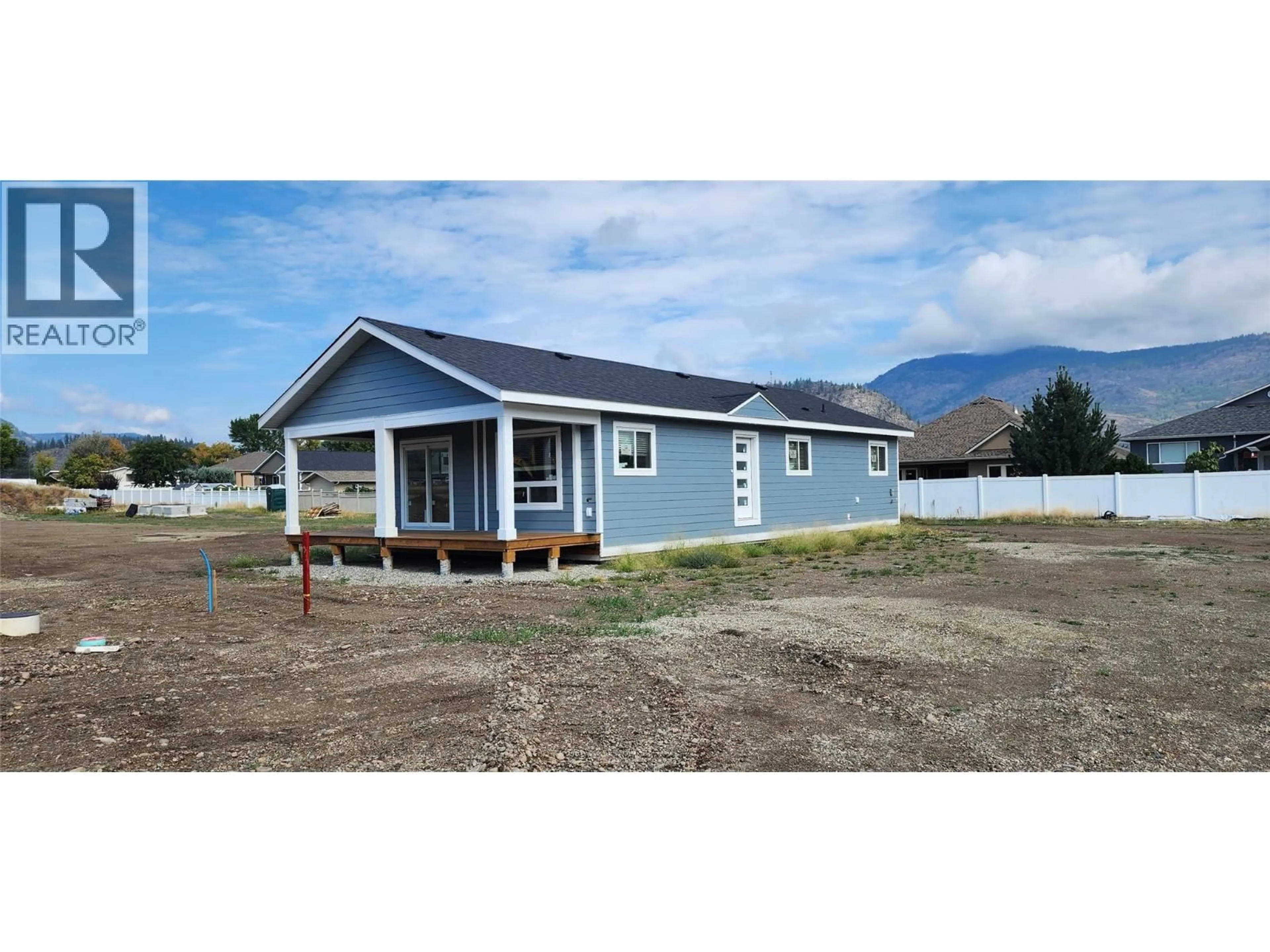 Home with vinyl exterior material, building for 6830 22ND STREET, Grand Forks British Columbia V0H1H0