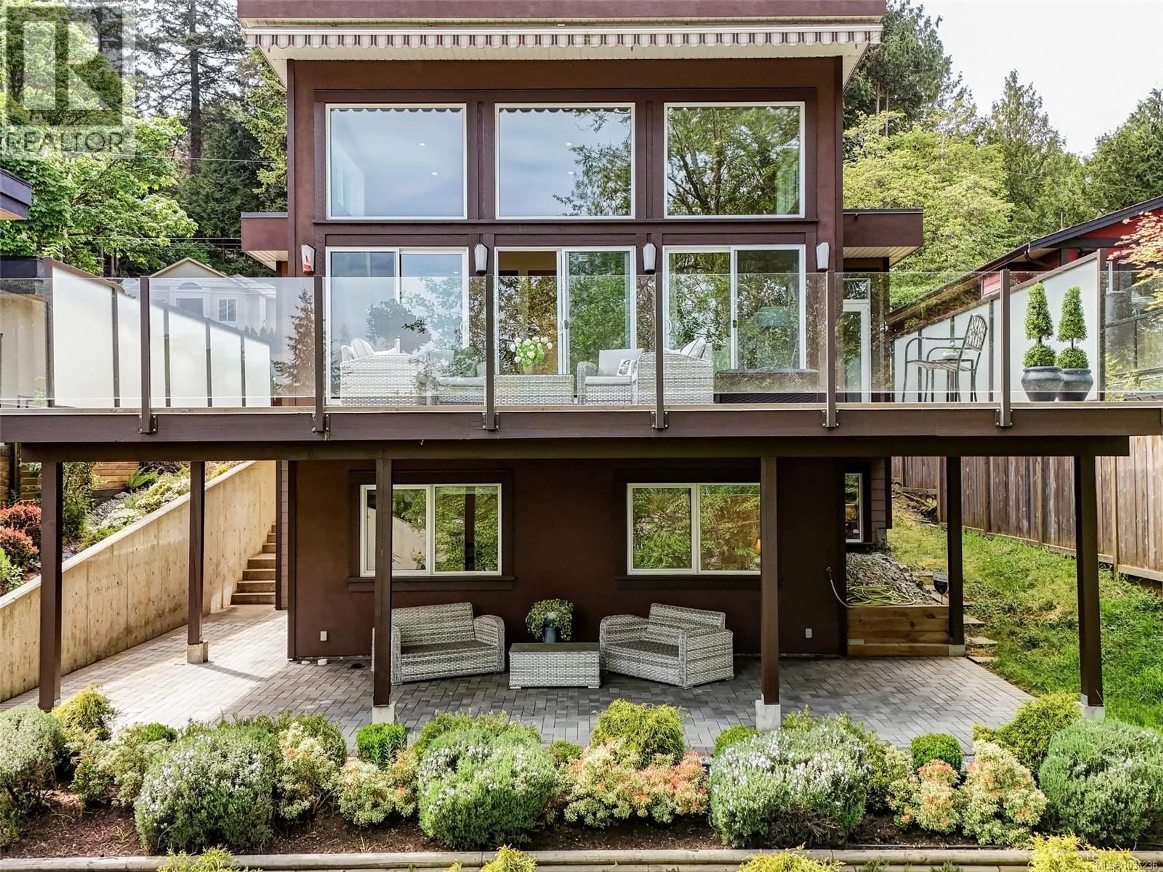Unknown for 5155 LOCHSIDE DRIVE, Saanich British Columbia V8Y2G4