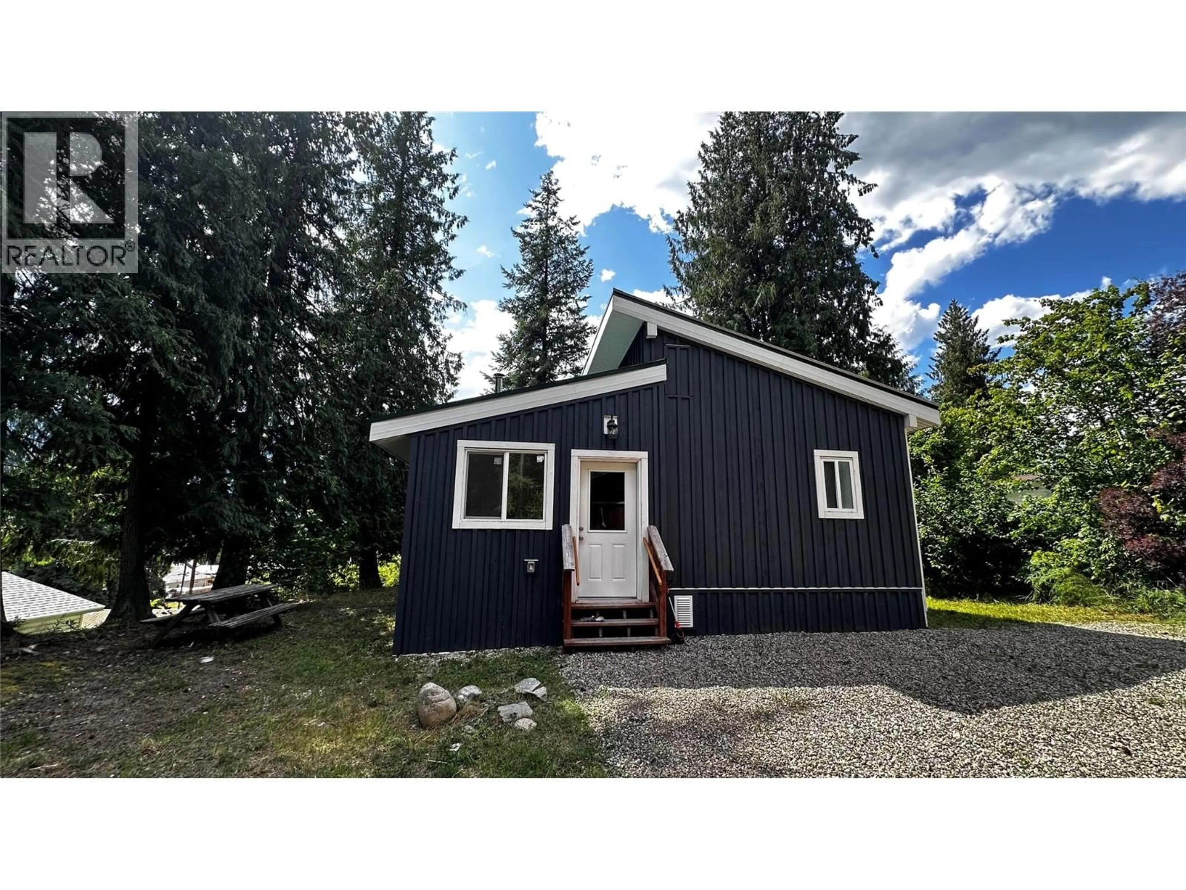 Unknown for 811 VICTORIA STREET, New Denver British Columbia V0G1M0