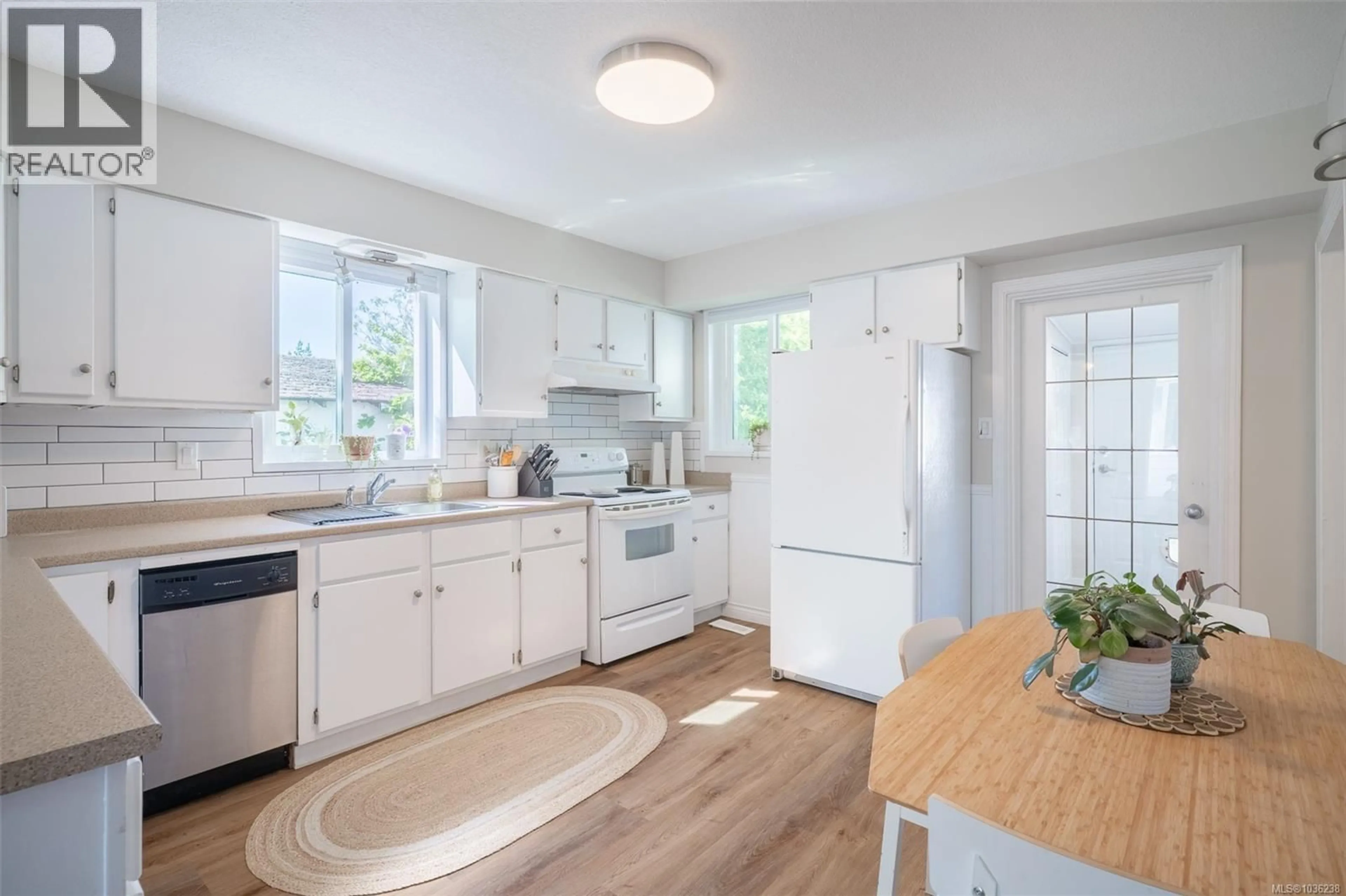 Open concept kitchen, unknown for 4565 LATHOM ROAD, Port Alberni British Columbia V9Y5S8