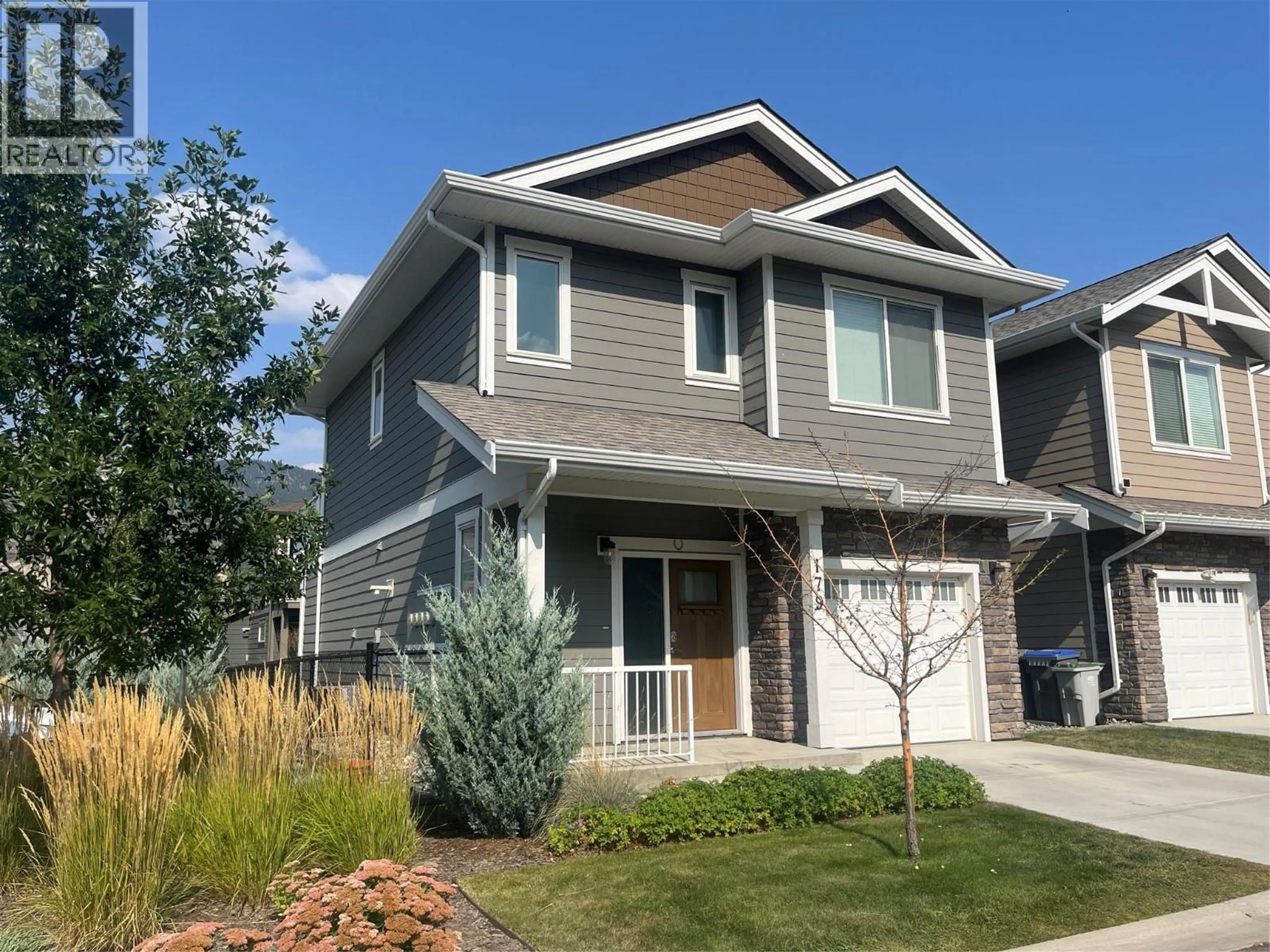 Home with vinyl exterior material, street for 179 - 200 GRAND BOULEVARD, Kamloops British Columbia V2C0H3