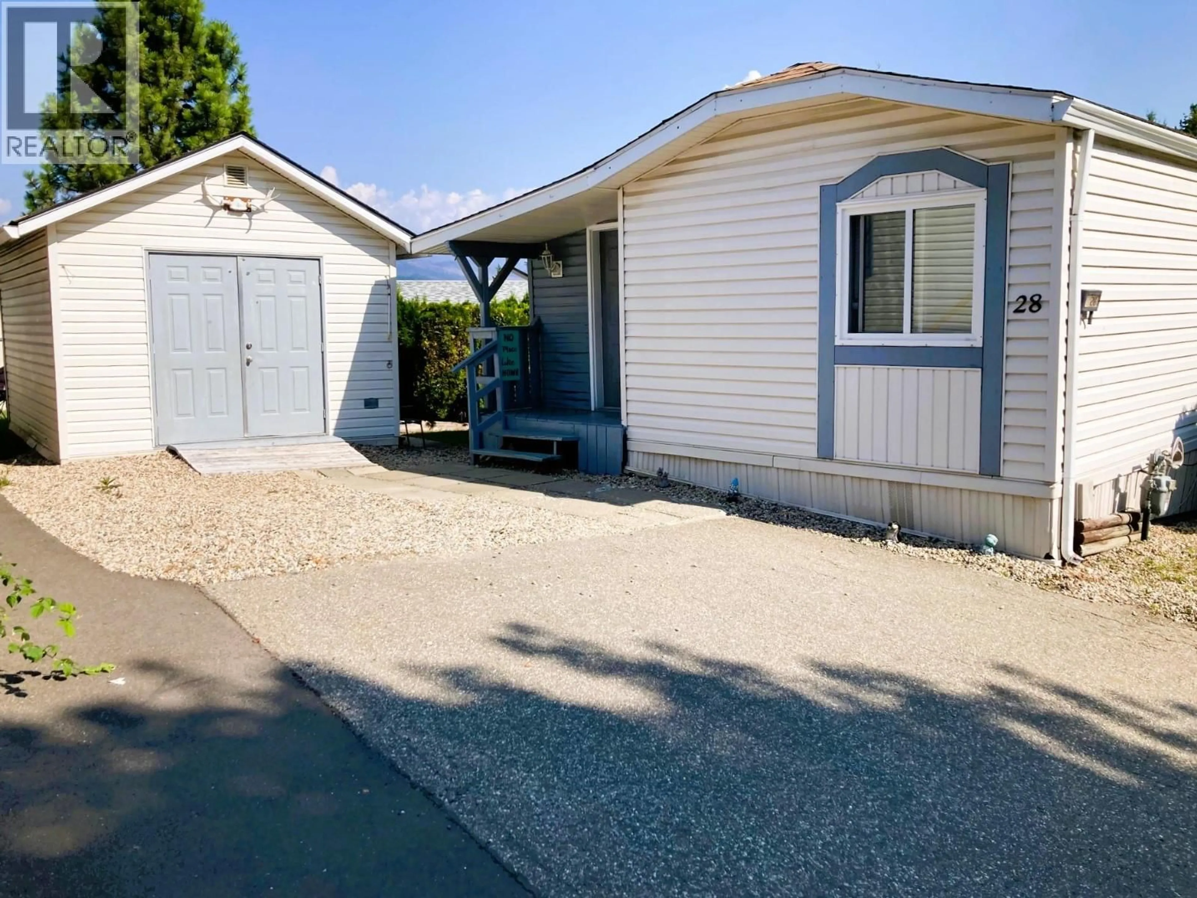 Home with vinyl exterior material, street for 28 - 1420 TRANS CANADA HIGHWAY, Sorrento British Columbia V0E2W2