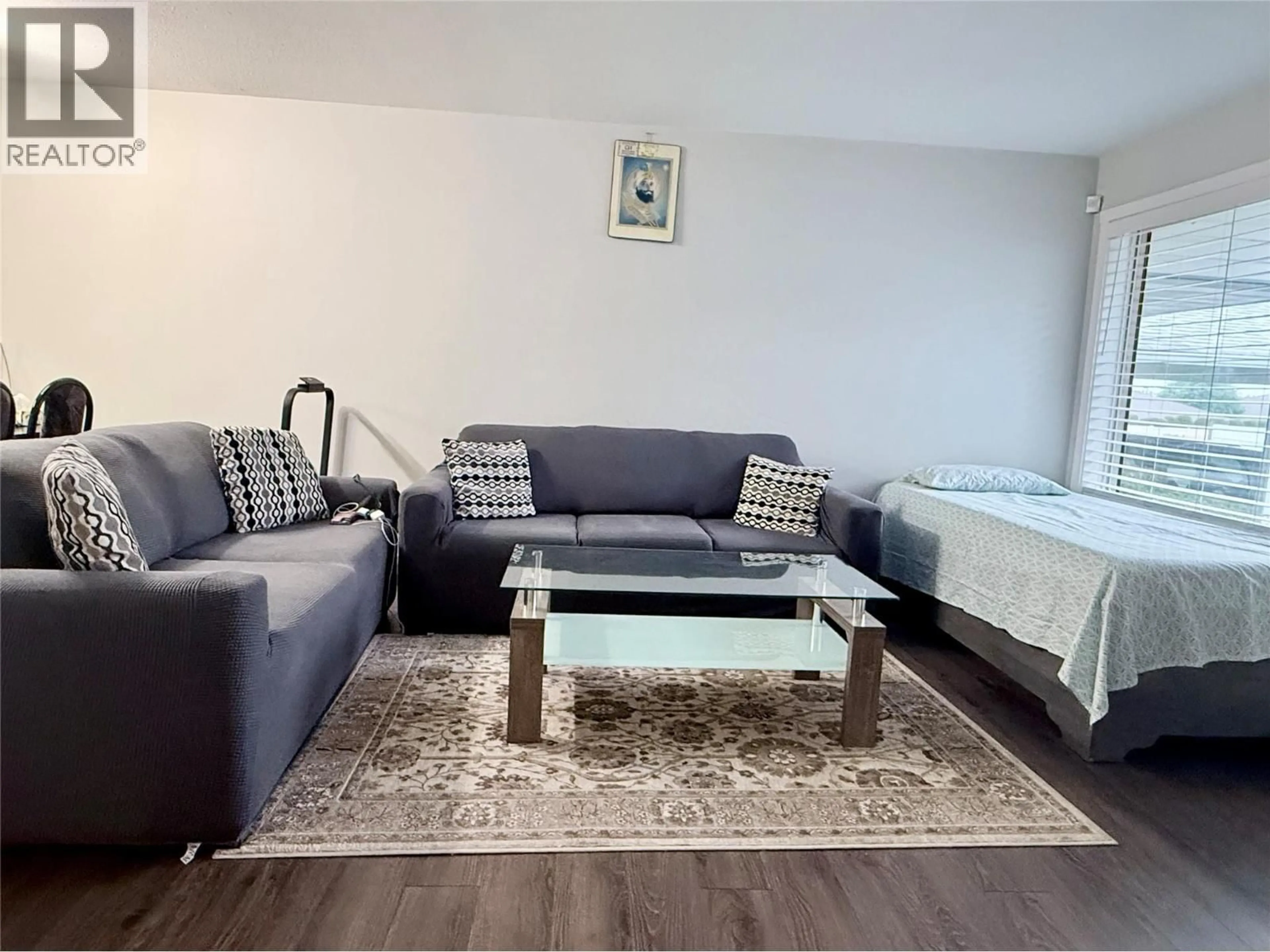 Living room with furniture, unknown for 103 - 3412 SOUTH MAIN STREET, Penticton British Columbia V2A5J6