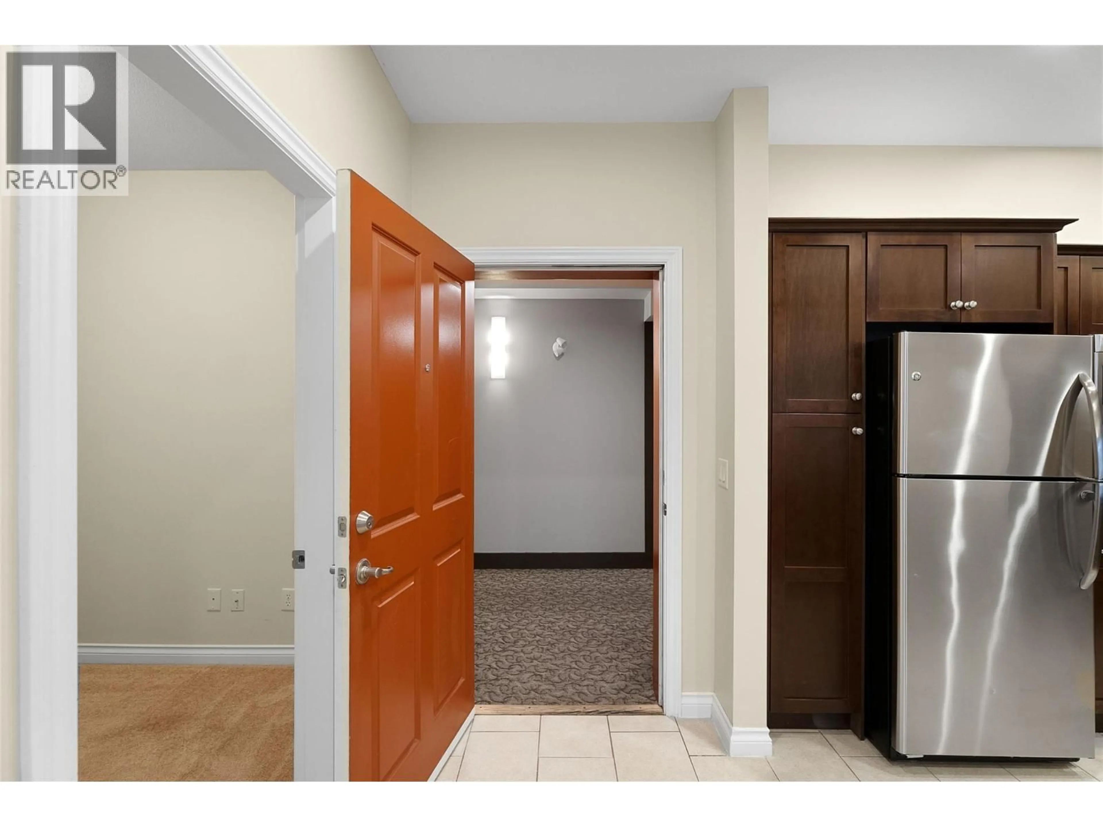 Indoor entryway for 2107 - 3843 BROWN ROAD, West Kelowna British Columbia V4T2J3