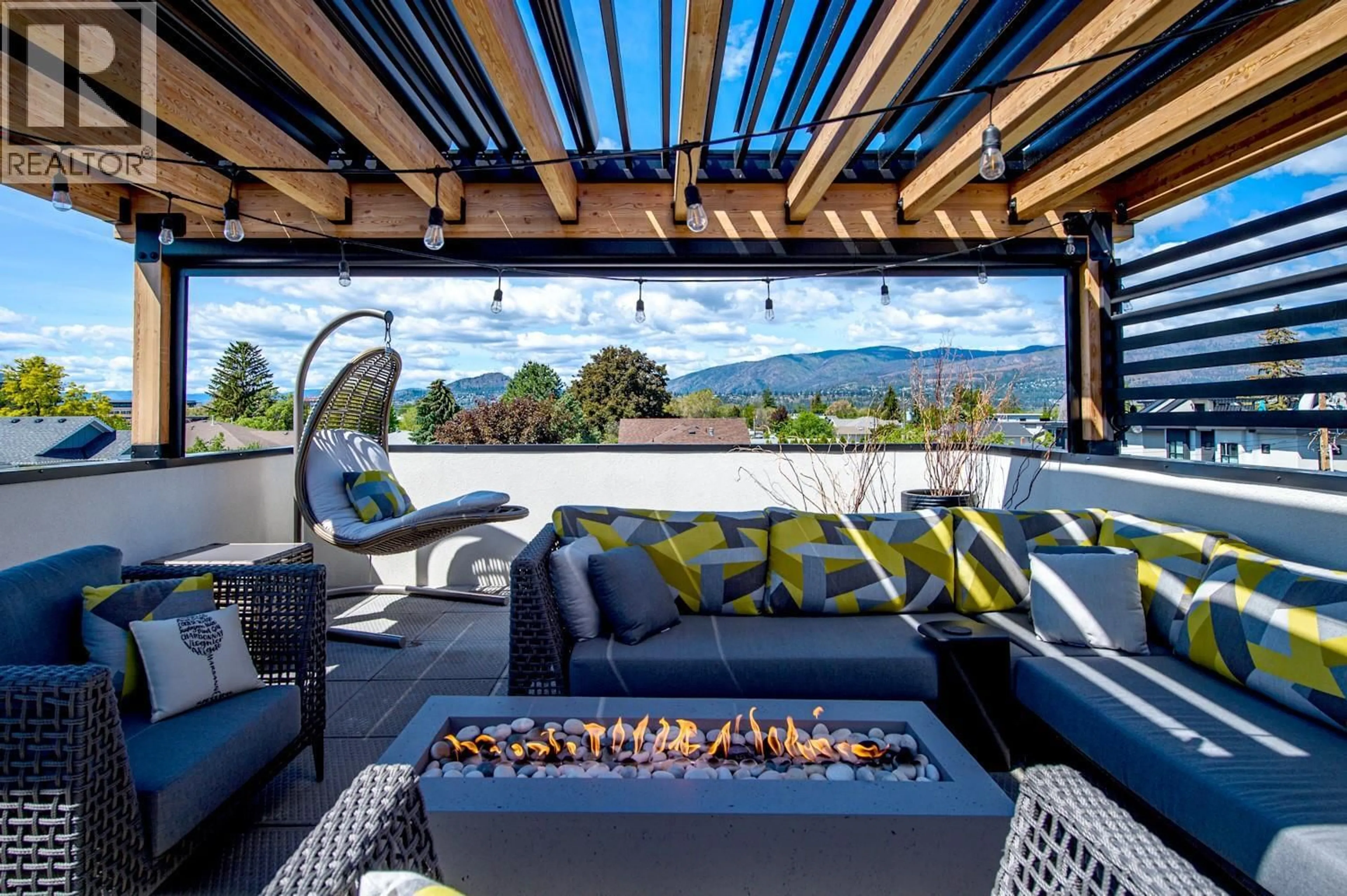 Patio, mountain view for 884 PATTERSON AVENUE, Kelowna British Columbia V1Y7Z3