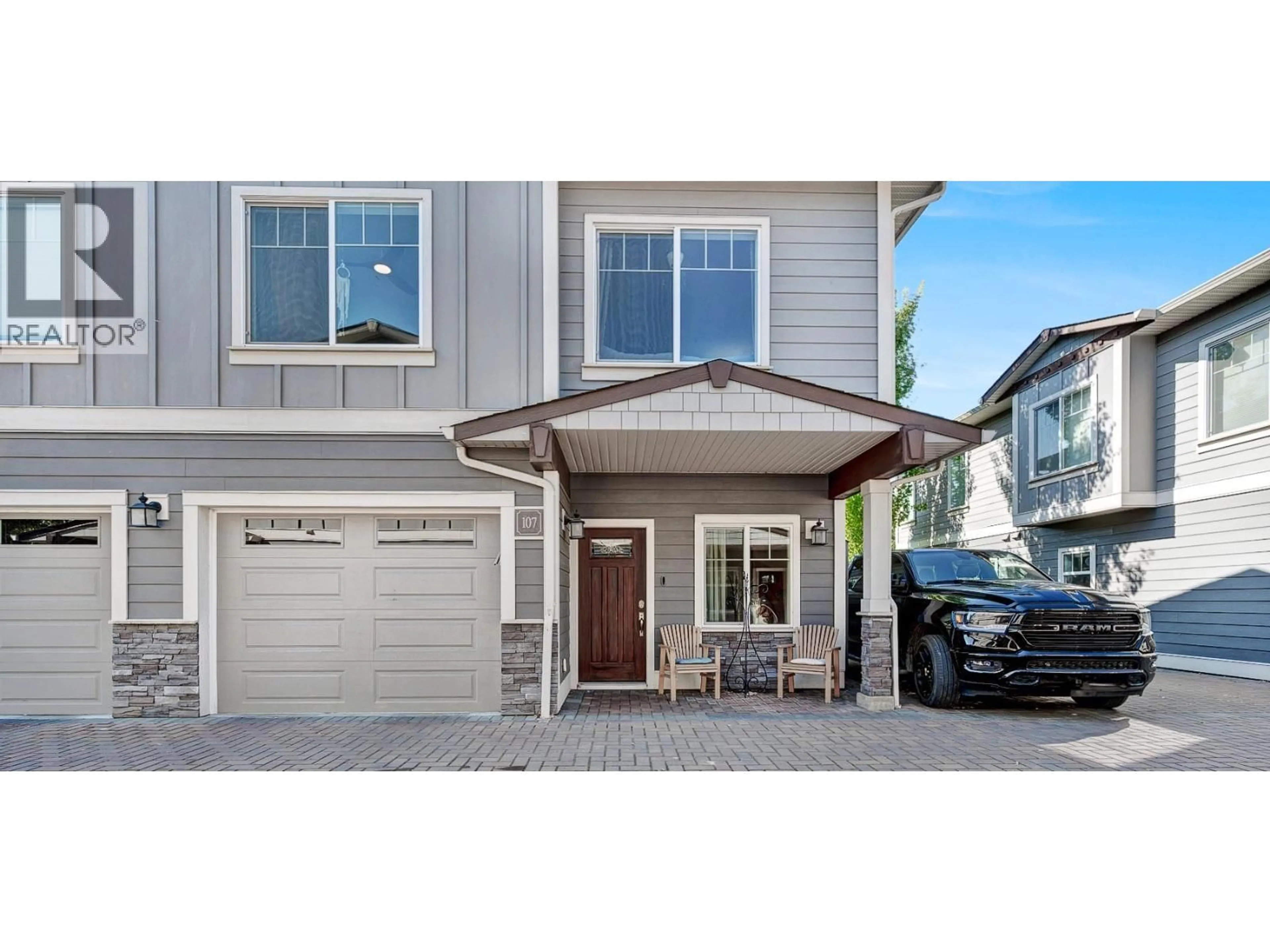 Home with vinyl exterior material, street for 107 - 3606 25 AVENUE, Vernon British Columbia V1T1P3