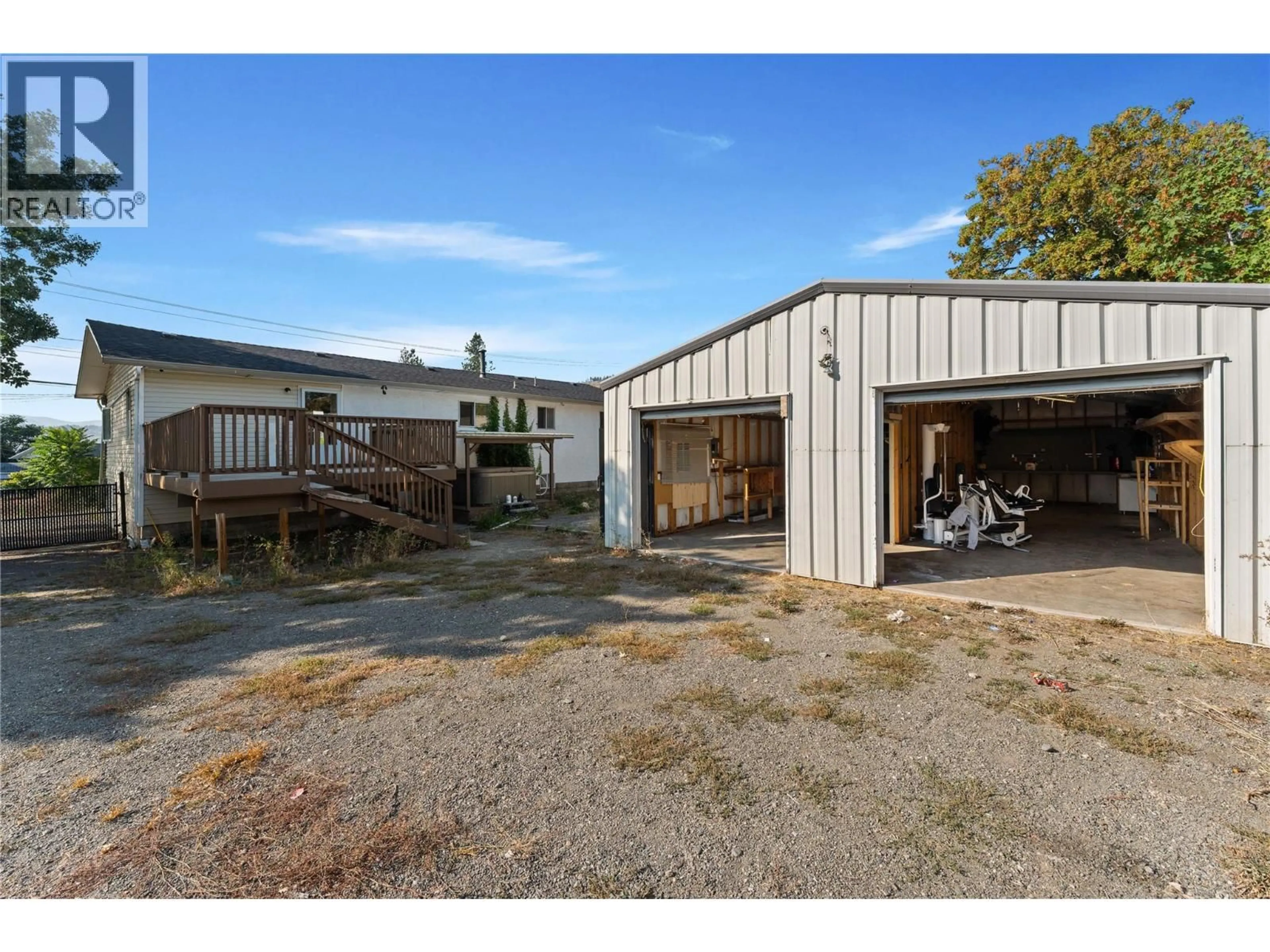 Indoor garage for 2858 ABERDEEN ROAD, West Kelowna British Columbia V4T1J7