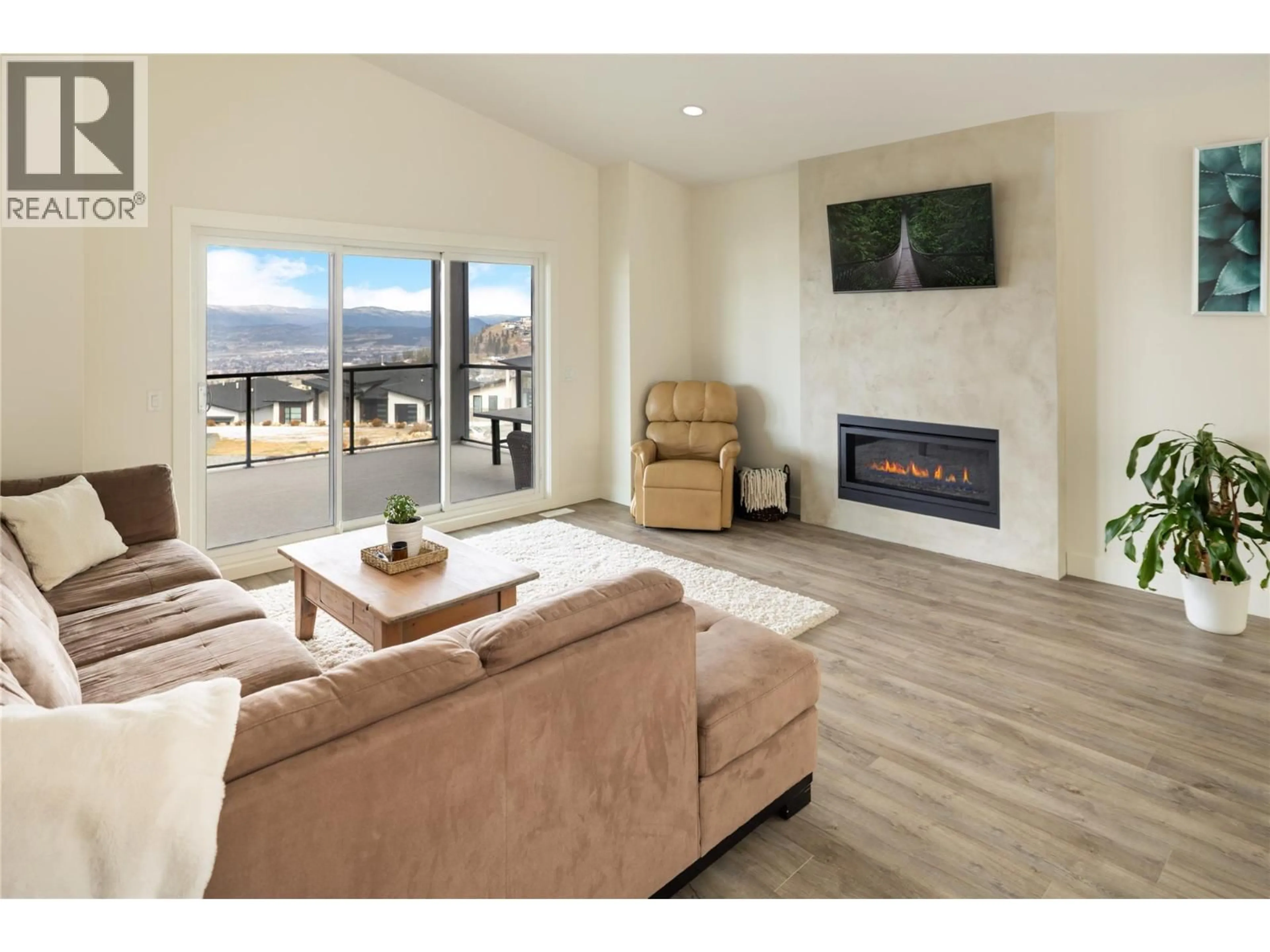 Living room with furniture, unknown for 2203 LAVETTA DRIVE, Kelowna British Columbia V1P1V1