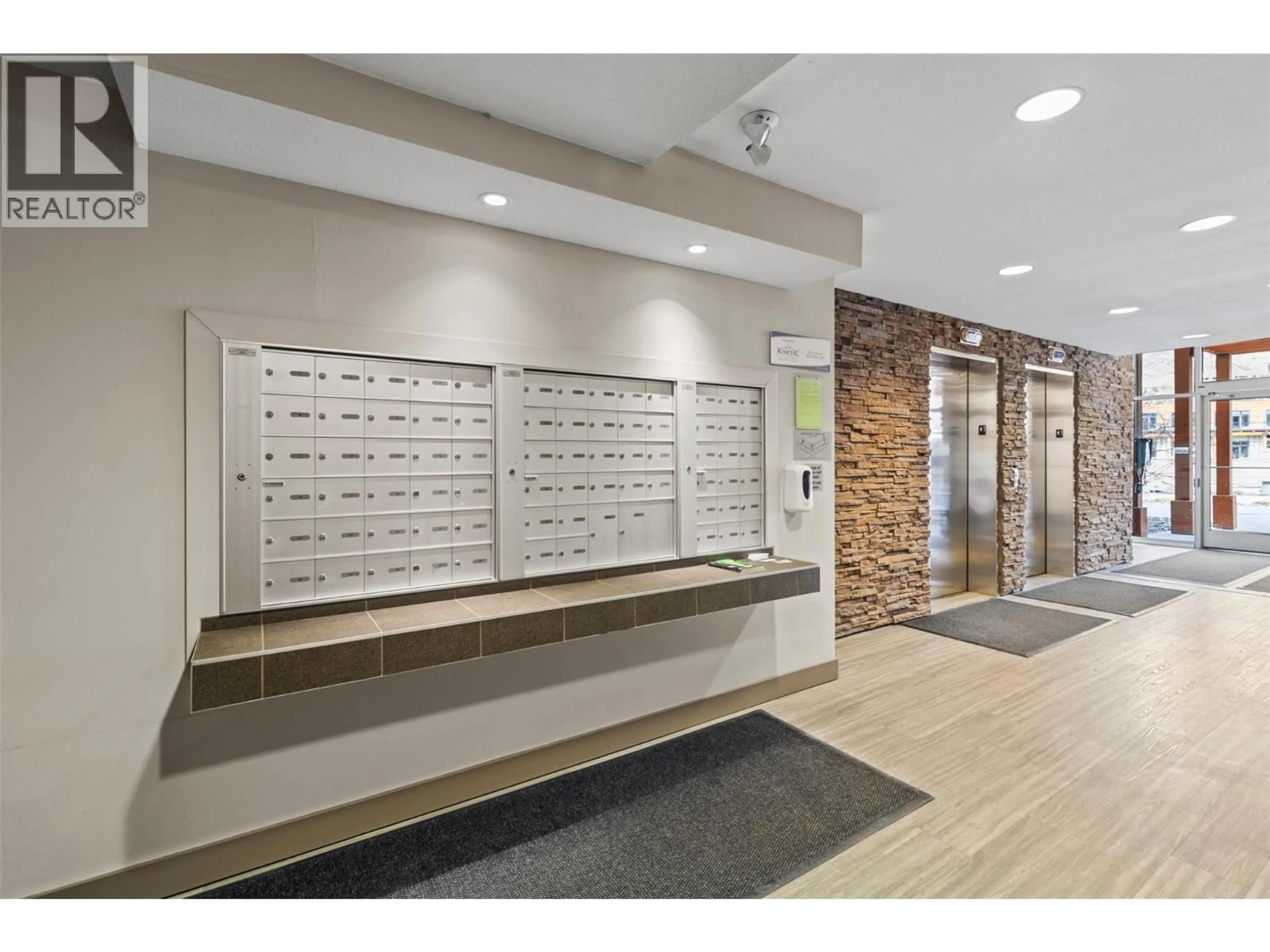Indoor foyer for 2411 - 1030 TALASA WAY, Kamloops British Columbia V2H0C3