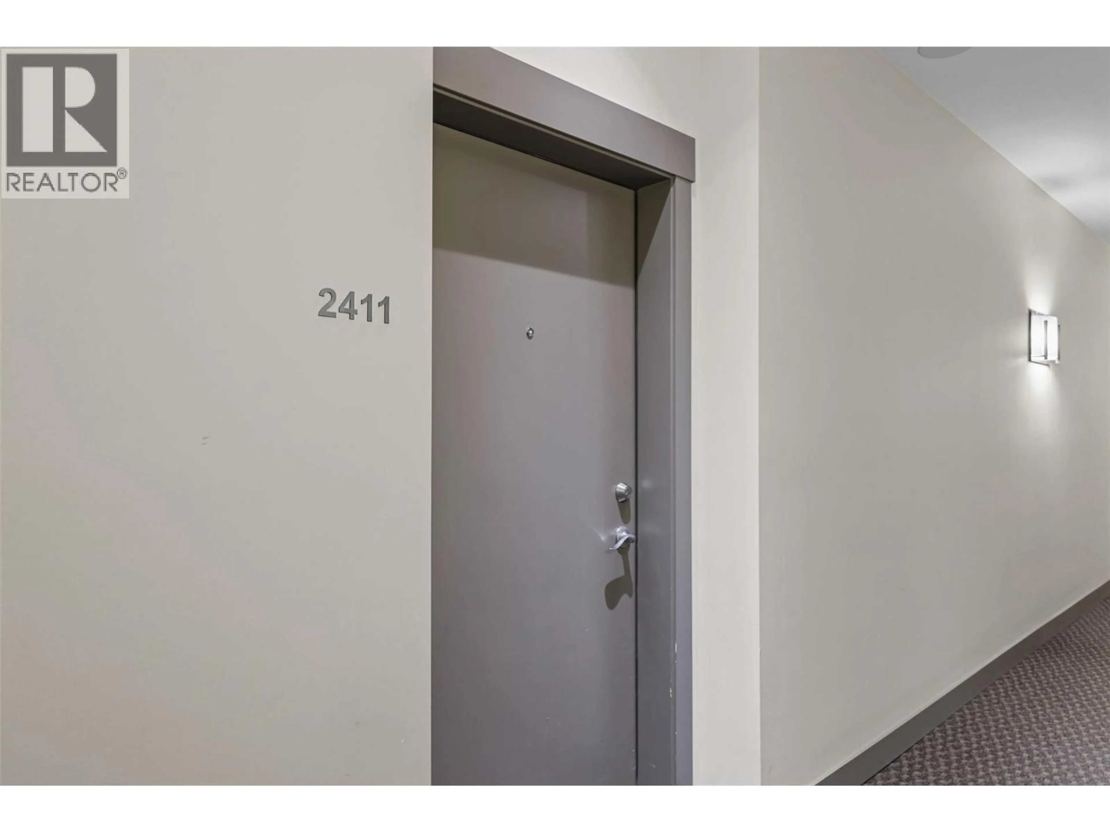 Indoor foyer for 2411 - 1030 TALASA WAY, Kamloops British Columbia V2H0C3