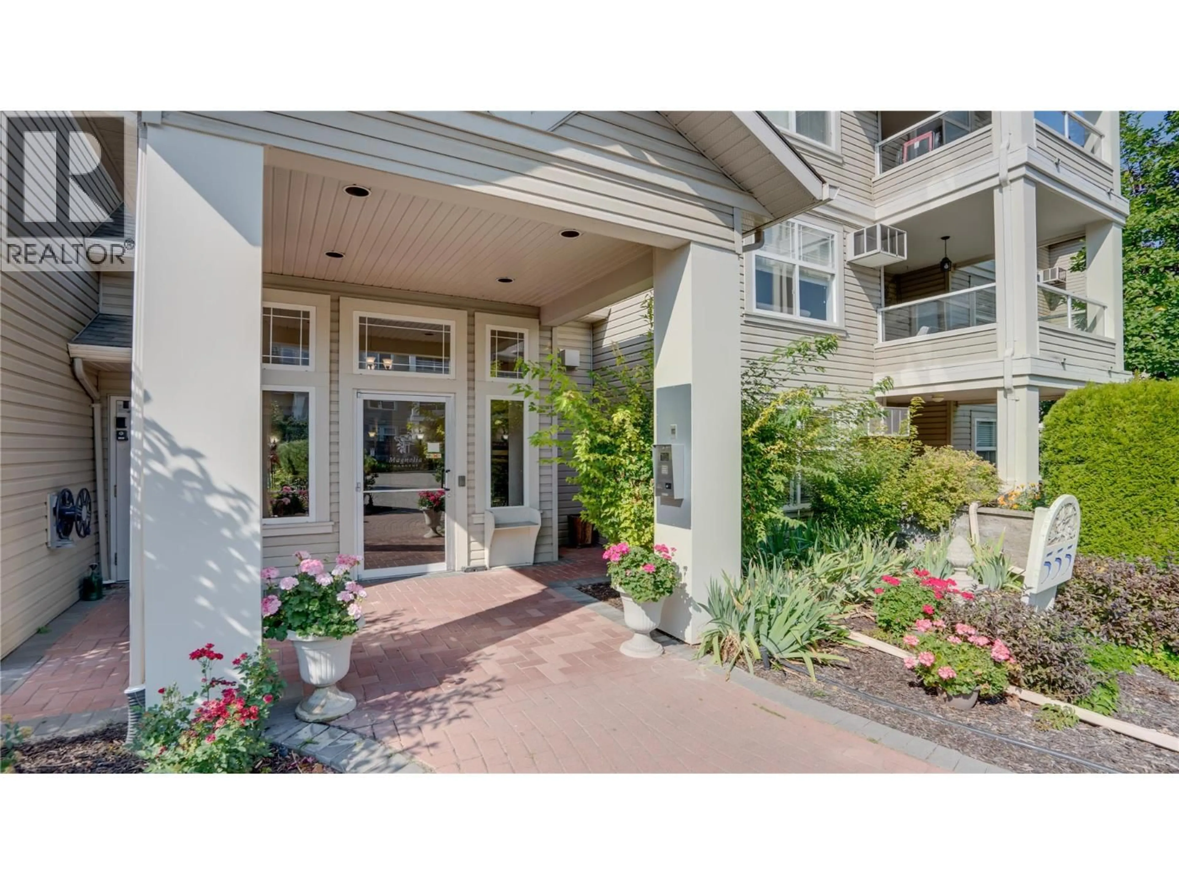 Indoor entryway for 115 - 555 HOUGHTON ROAD, Kelowna British Columbia V1X7P9