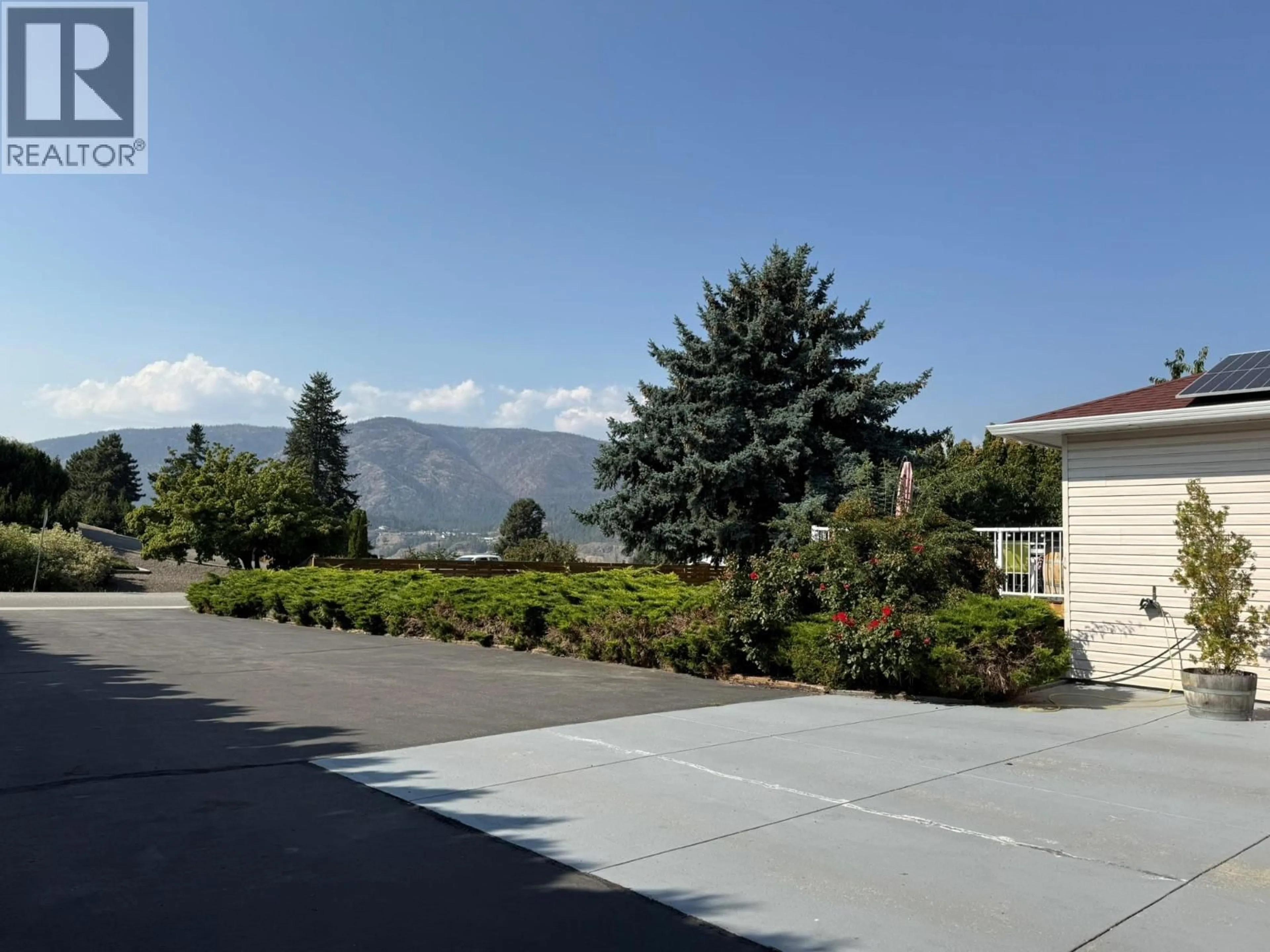 Patio, mountain view for 2611 GUIDI ROAD, West Kelowna British Columbia V1Z3J9