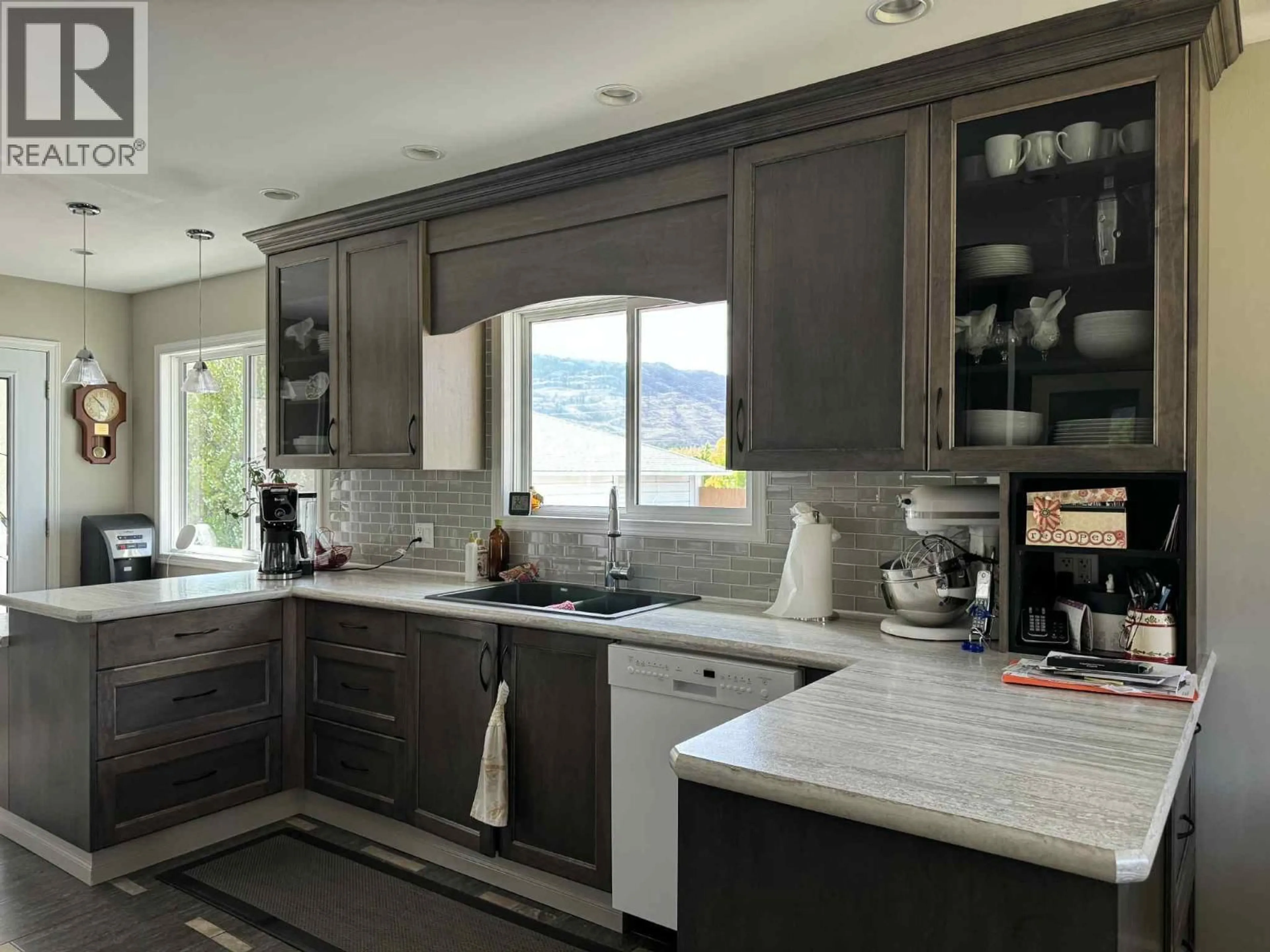 Contemporary kitchen, unknown for 9806 HIGHWAY 97 OTHER, Osoyoos British Columbia V0H1V2