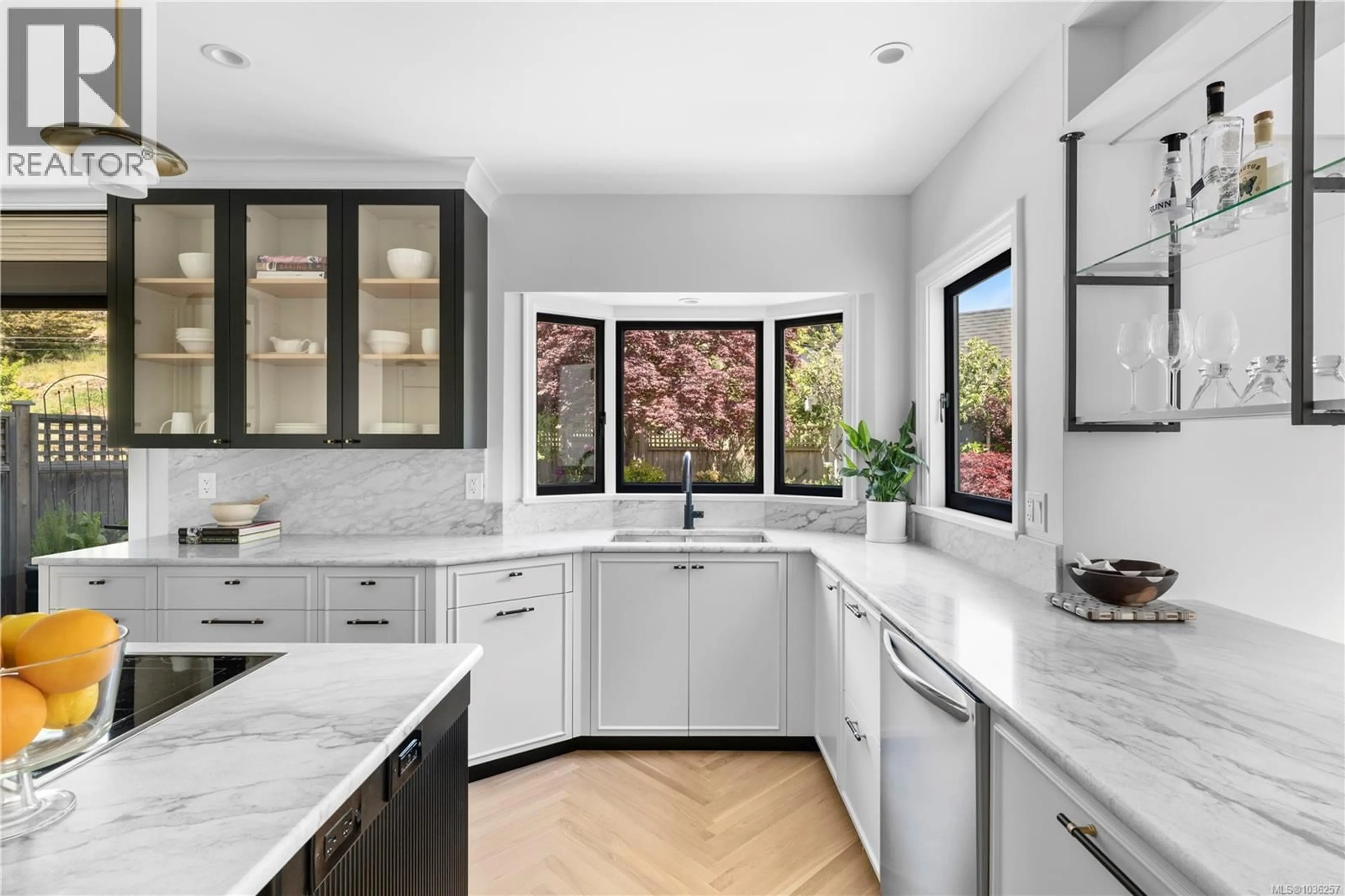 Contemporary kitchen, ceramic/tile floor for 100 KING GEORGE TERRACE, Oak Bay British Columbia V8S2J9
