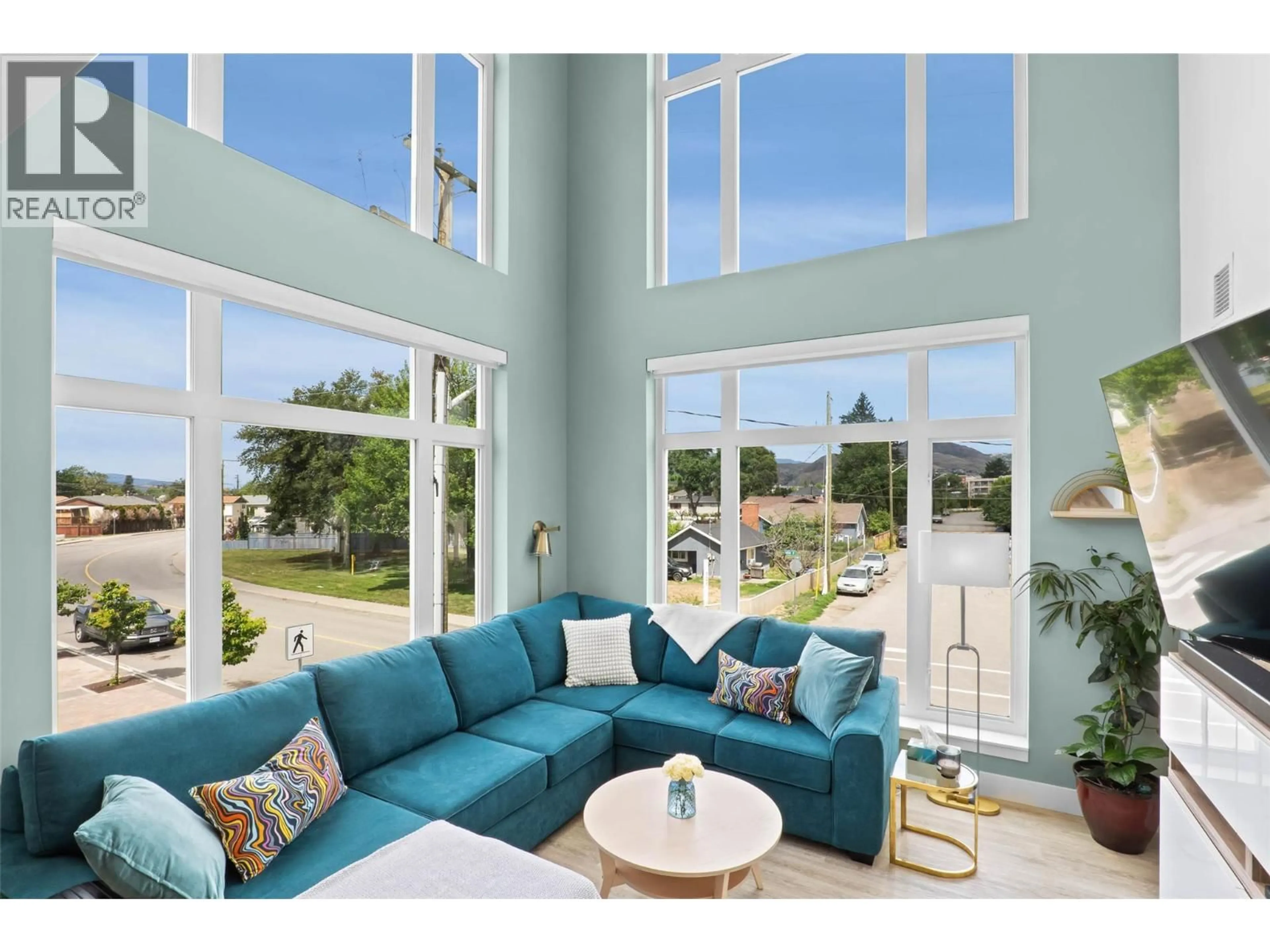 Living room with furniture, unknown for 201 - 107 YEW STREET, Kamloops British Columbia V2B3H5