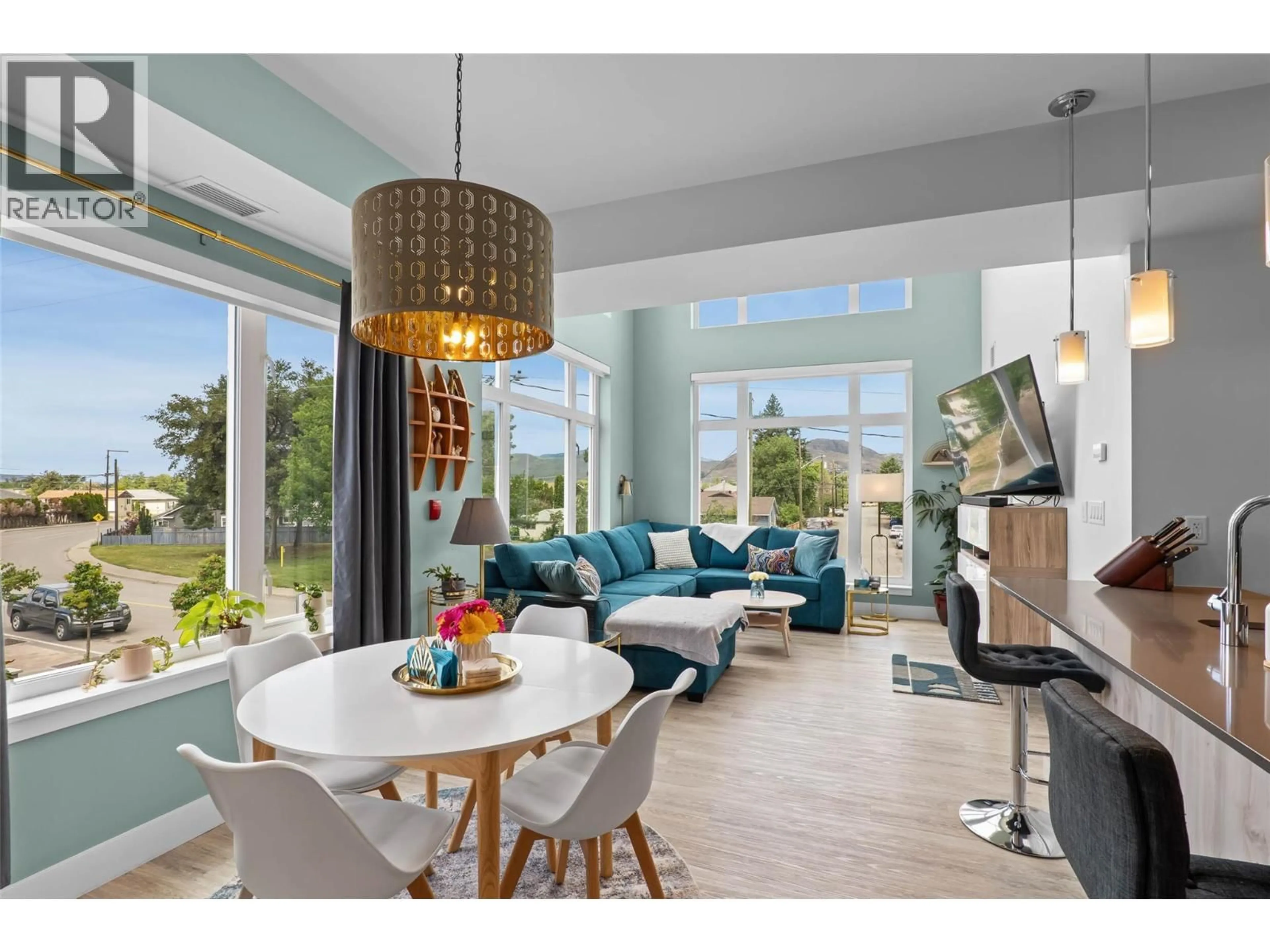 Open concept kitchen, unknown for 201 - 107 YEW STREET, Kamloops British Columbia V2B3H5