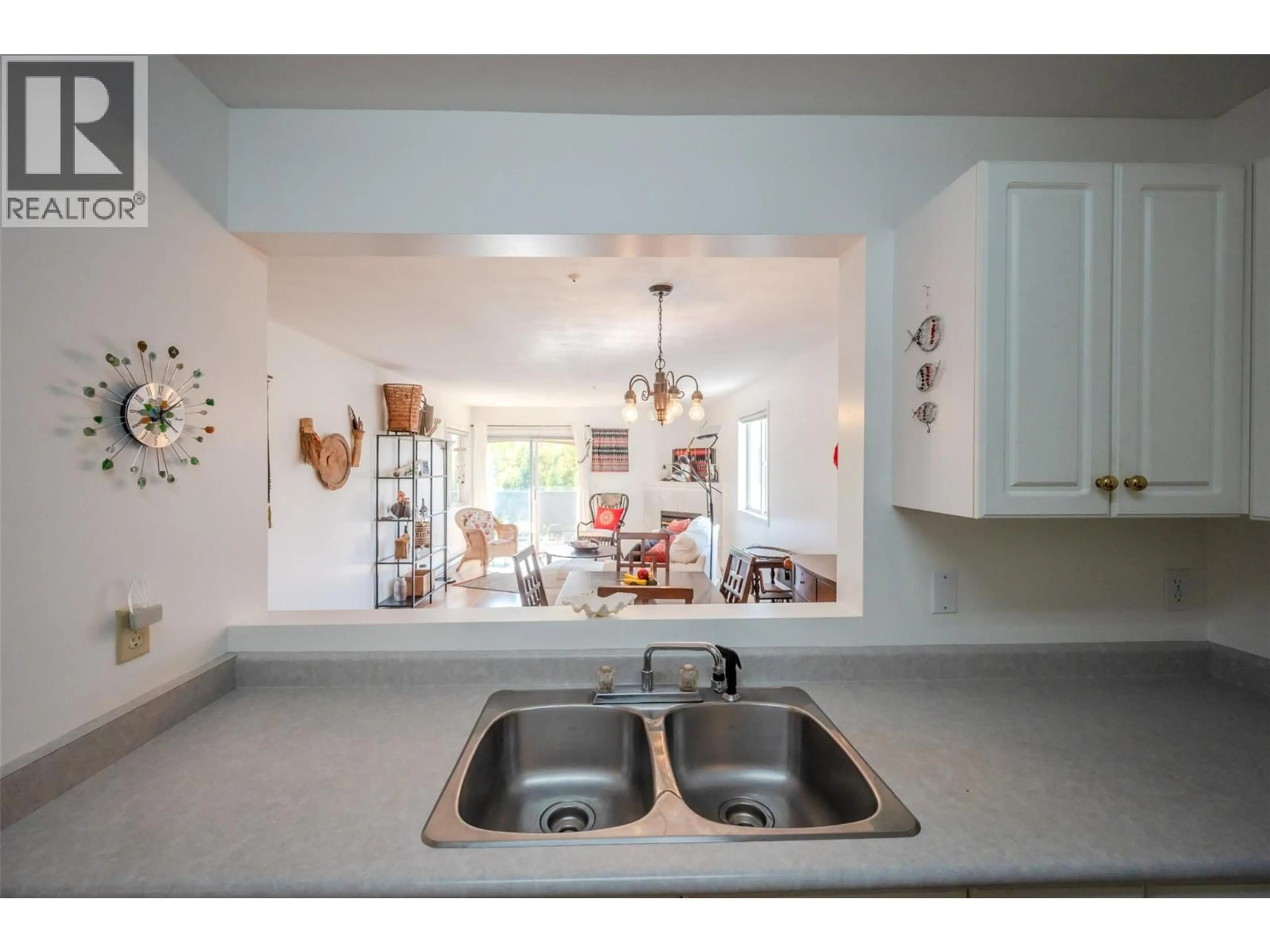 Open concept kitchen, ceramic/tile floor for 308 - 329 RIGSBY STREET, Penticton British Columbia V2A5S6