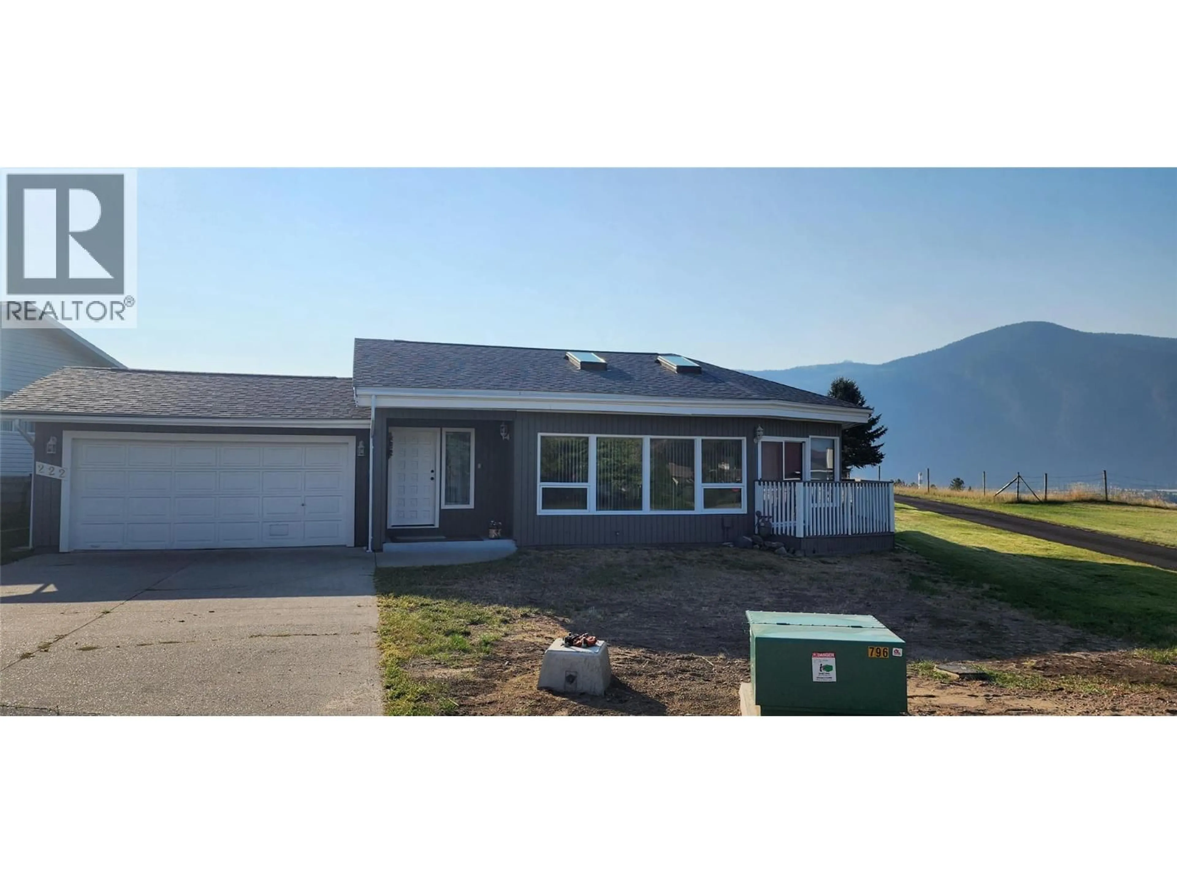 A pic from outside/outdoor area/front of a property/back of a property/a pic from drone, building for 222 WINNIPEG AVENUE, Grand Forks British Columbia V0H1H0