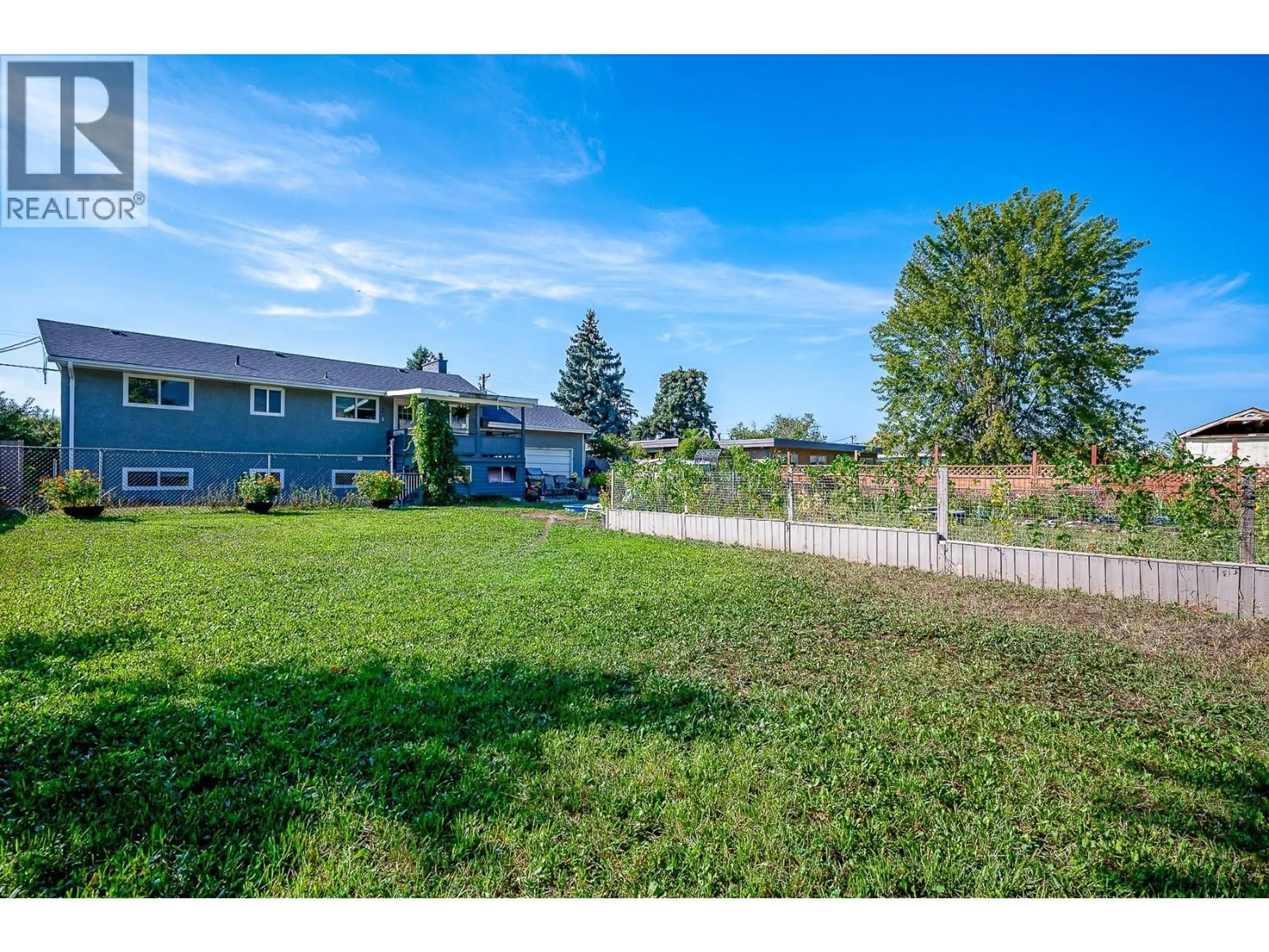 A pic from outside/outdoor area/front of a property/back of a property/a pic from drone, unknown for 315 PRIOR ROAD SOUTH, Kelowna British Columbia V1X2Y3
