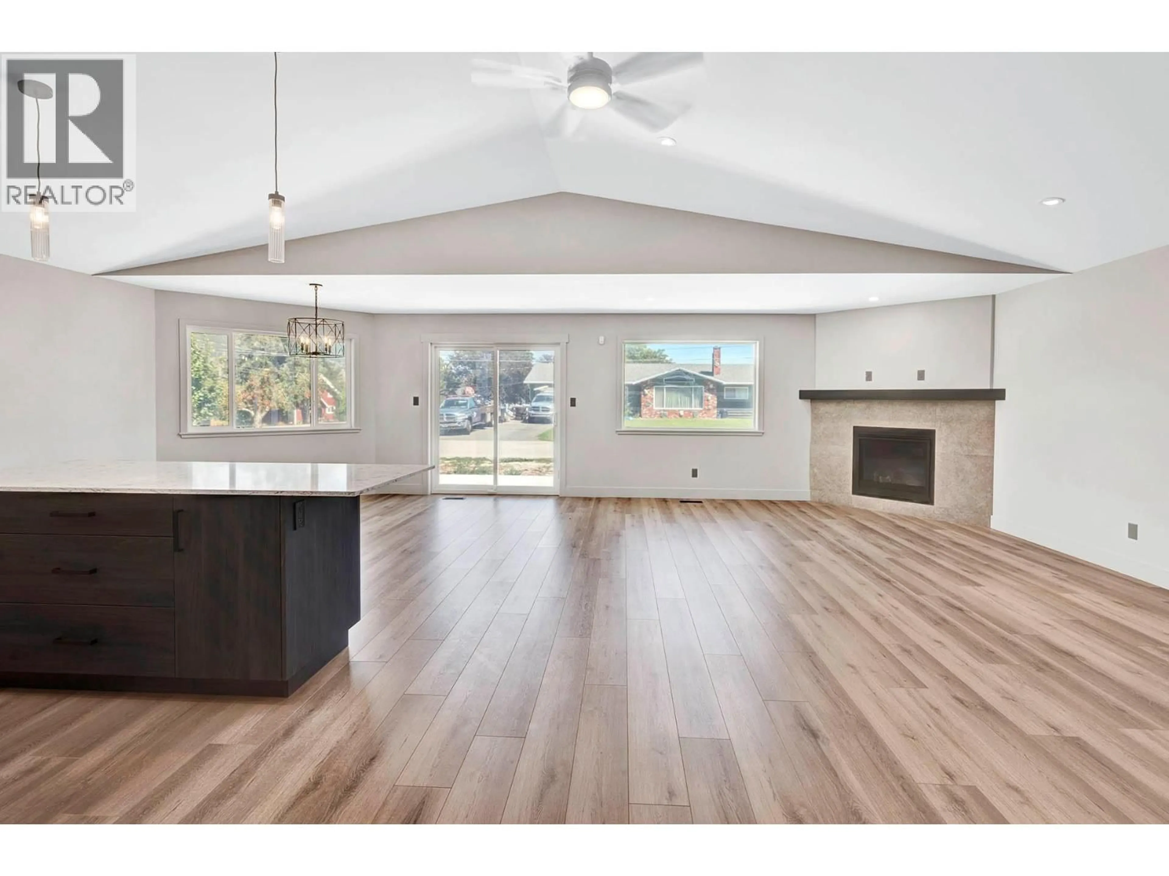 Open concept kitchen, wood/laminate floor for 27 - 312 ARBUTUS STREET, Chase British Columbia V0E1M0