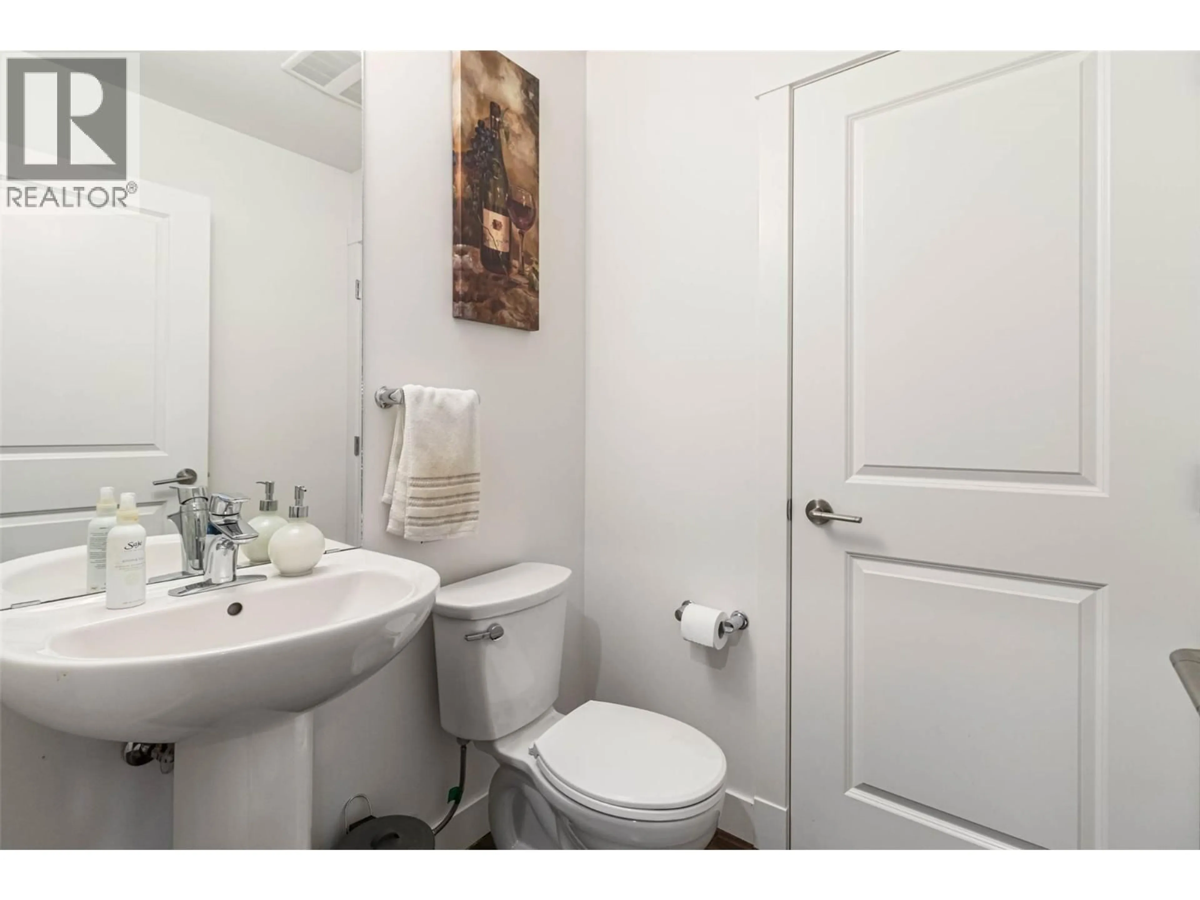 Standard bathroom, unknown for 17 - 10724 BOTTOM WOOD LAKE ROAD, Lake Country British Columbia V4V2T3
