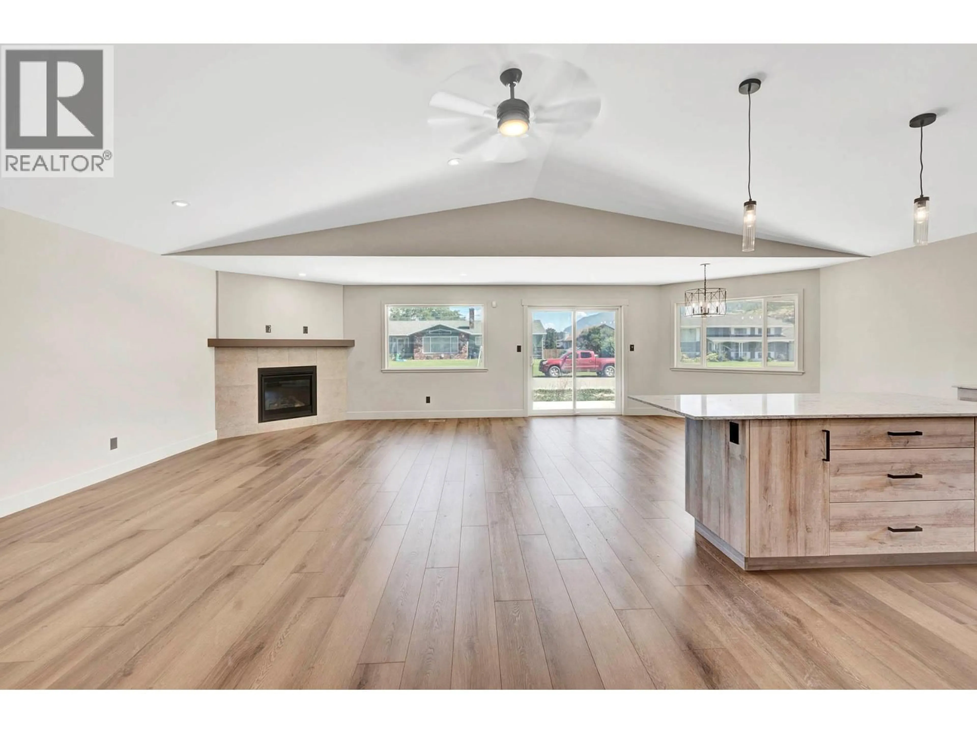 Open concept kitchen, wood/laminate floor for 28 - 312 ARBUTUS STREET, Chase British Columbia V0E1M0