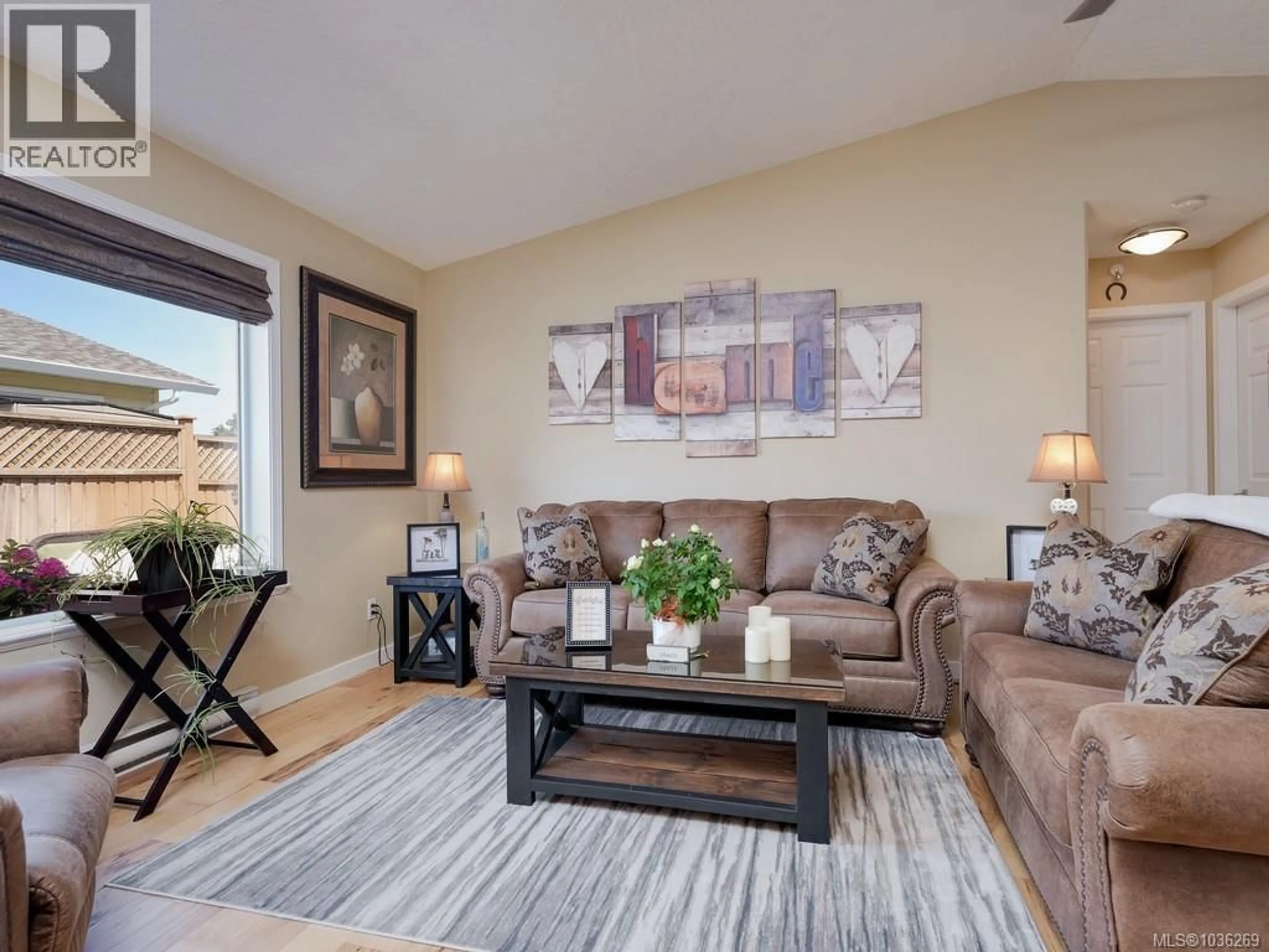 Living room with furniture, unknown for 104 - 7570 TETAYUT ROAD, Central Saanich British Columbia V8M2H4