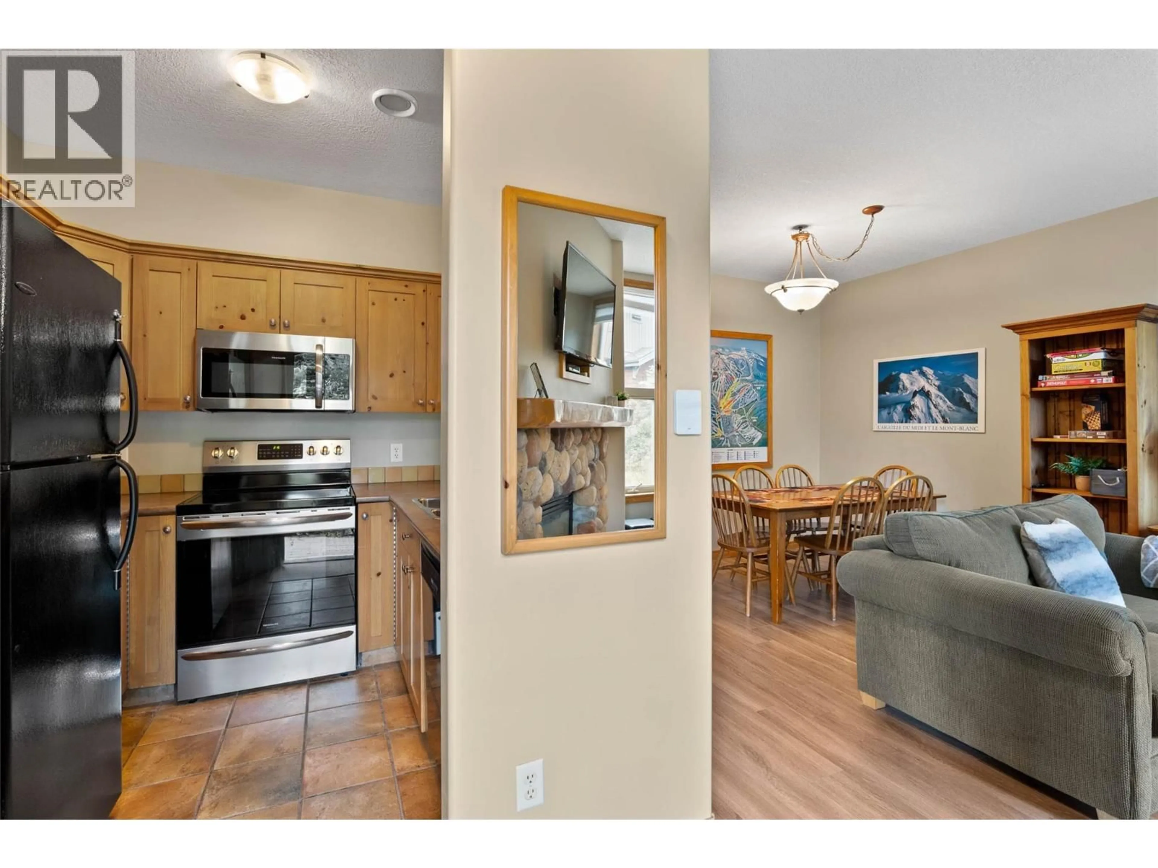 Open concept kitchen, unknown for 68 - 6005 VALLEY DRIVE, Sun Peaks British Columbia V0E5N0