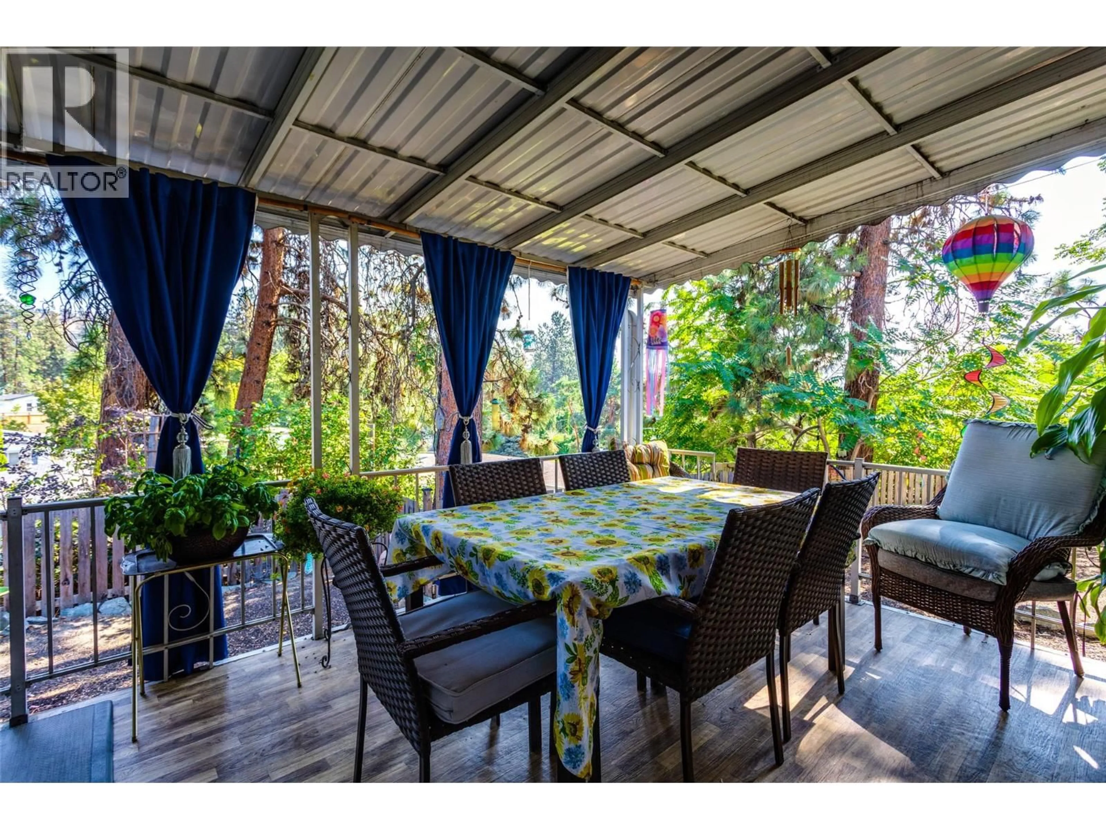 Patio, street for 184 - 1999 HIGHWAY 97 OTHER SOUTH, West Kelowna British Columbia V1Z1B2