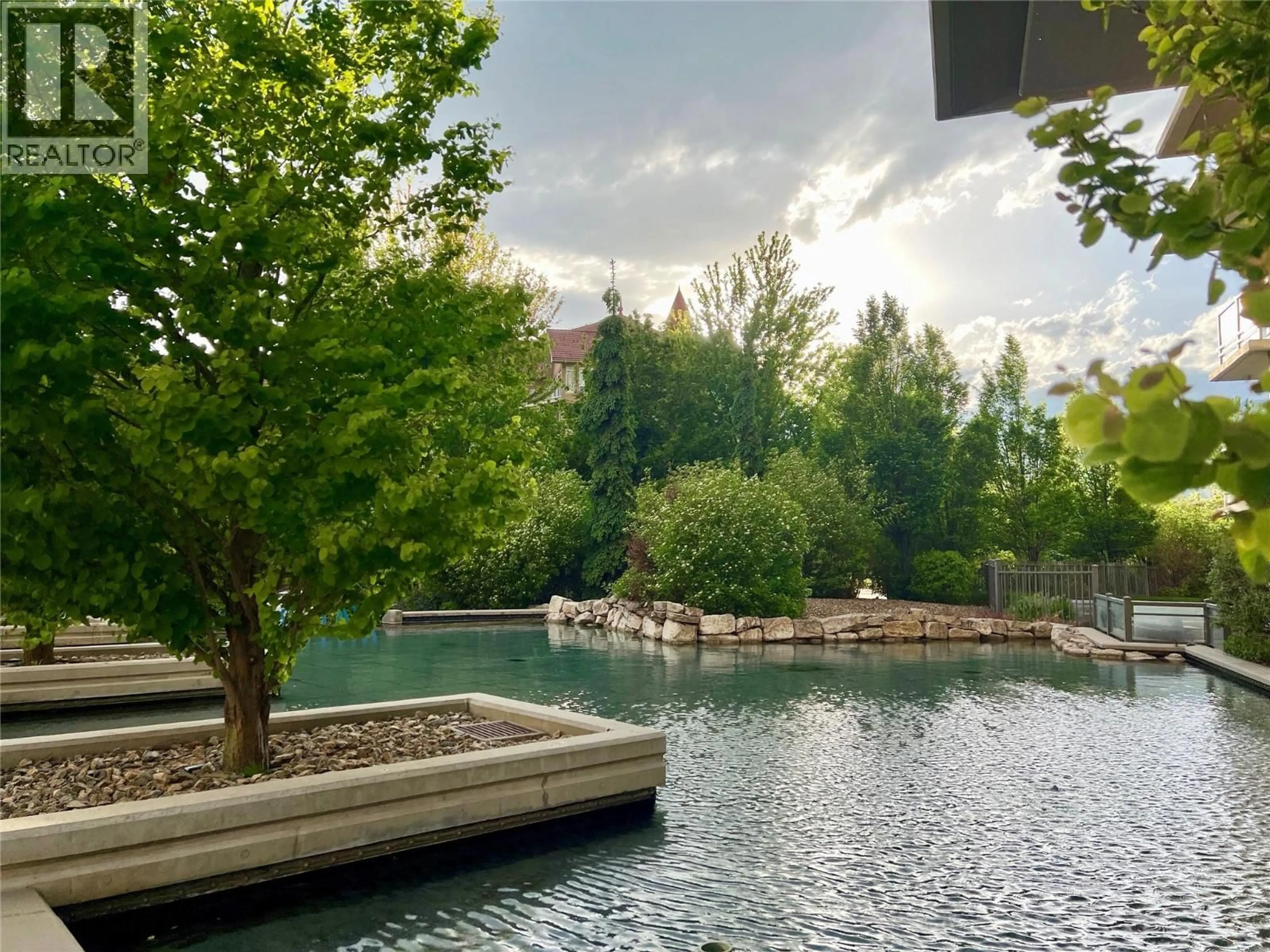 Pool for 1803 - 1075 SUNSET DRIVE, Kelowna British Columbia V1Y9Y9