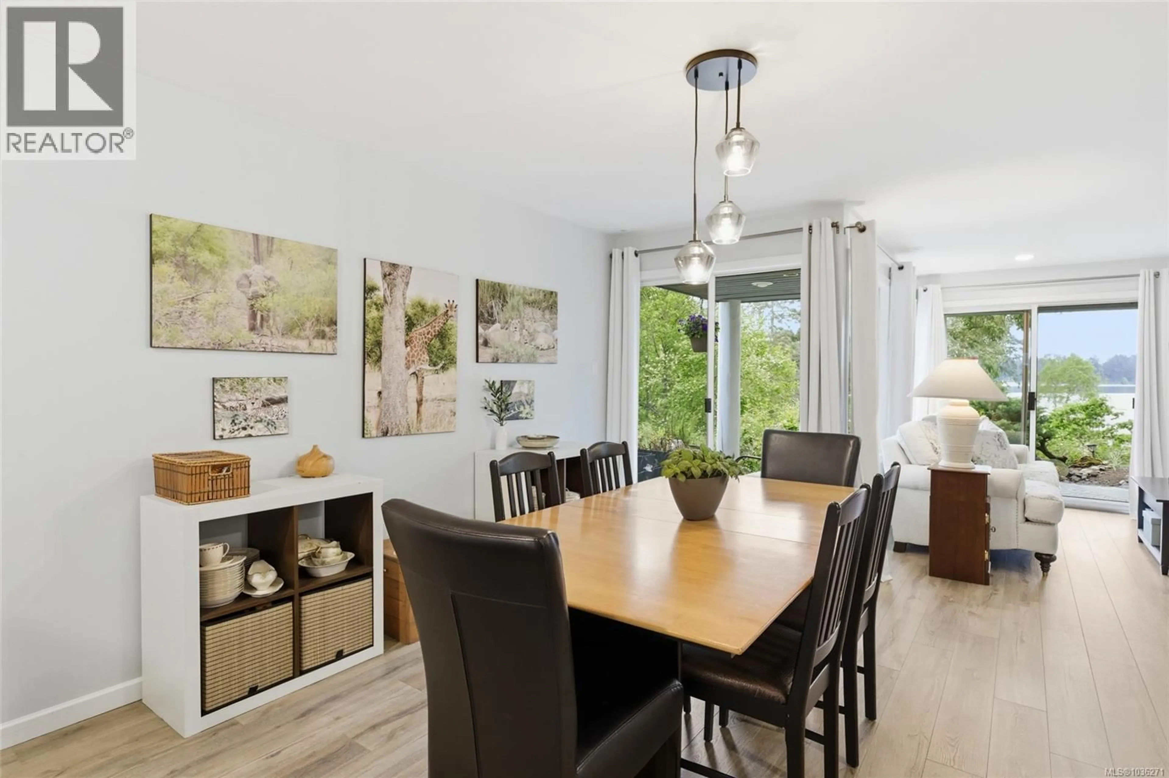 Dining room, wood/laminate floor for 311 - 1600 STROULGER ROAD, Nanoose Bay British Columbia V9P9B7