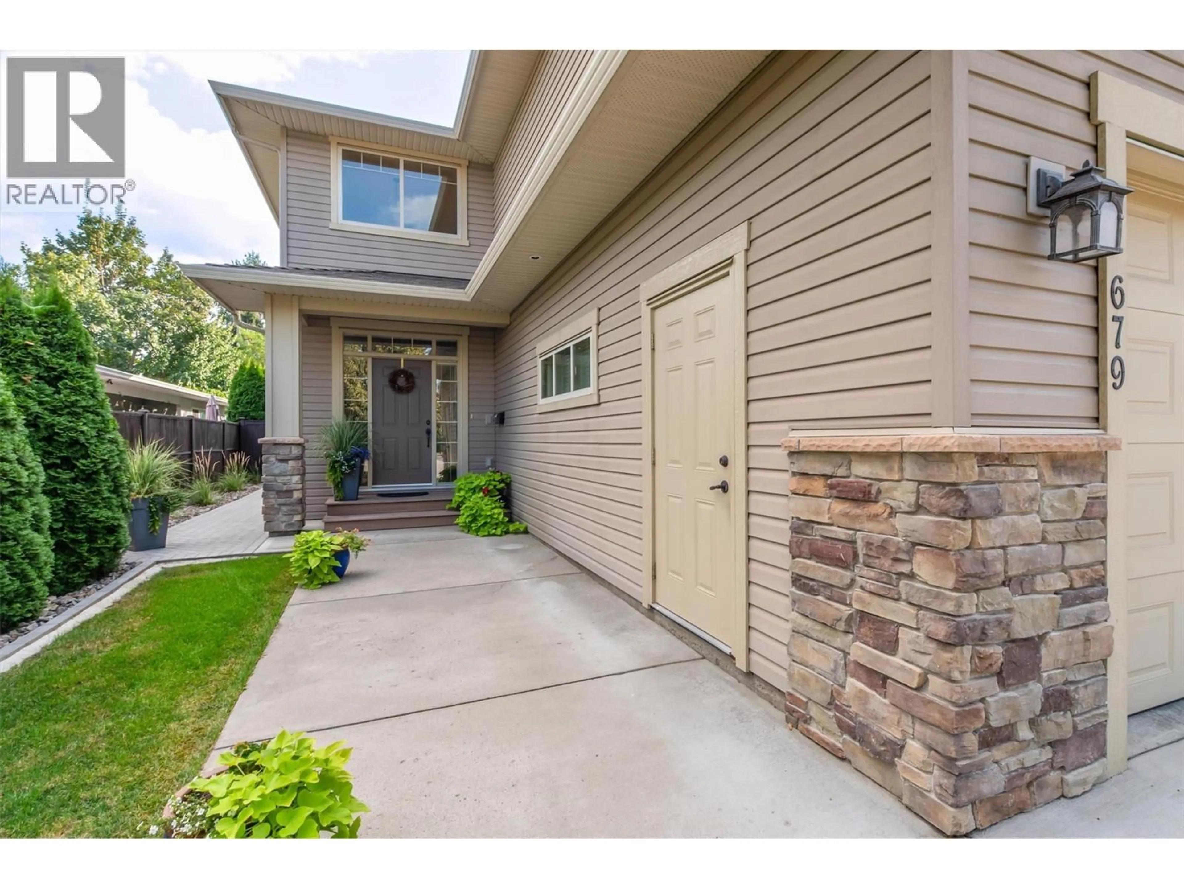 Unknown for 679 OLD MEADOWS ROAD, Kelowna British Columbia V1W1S3