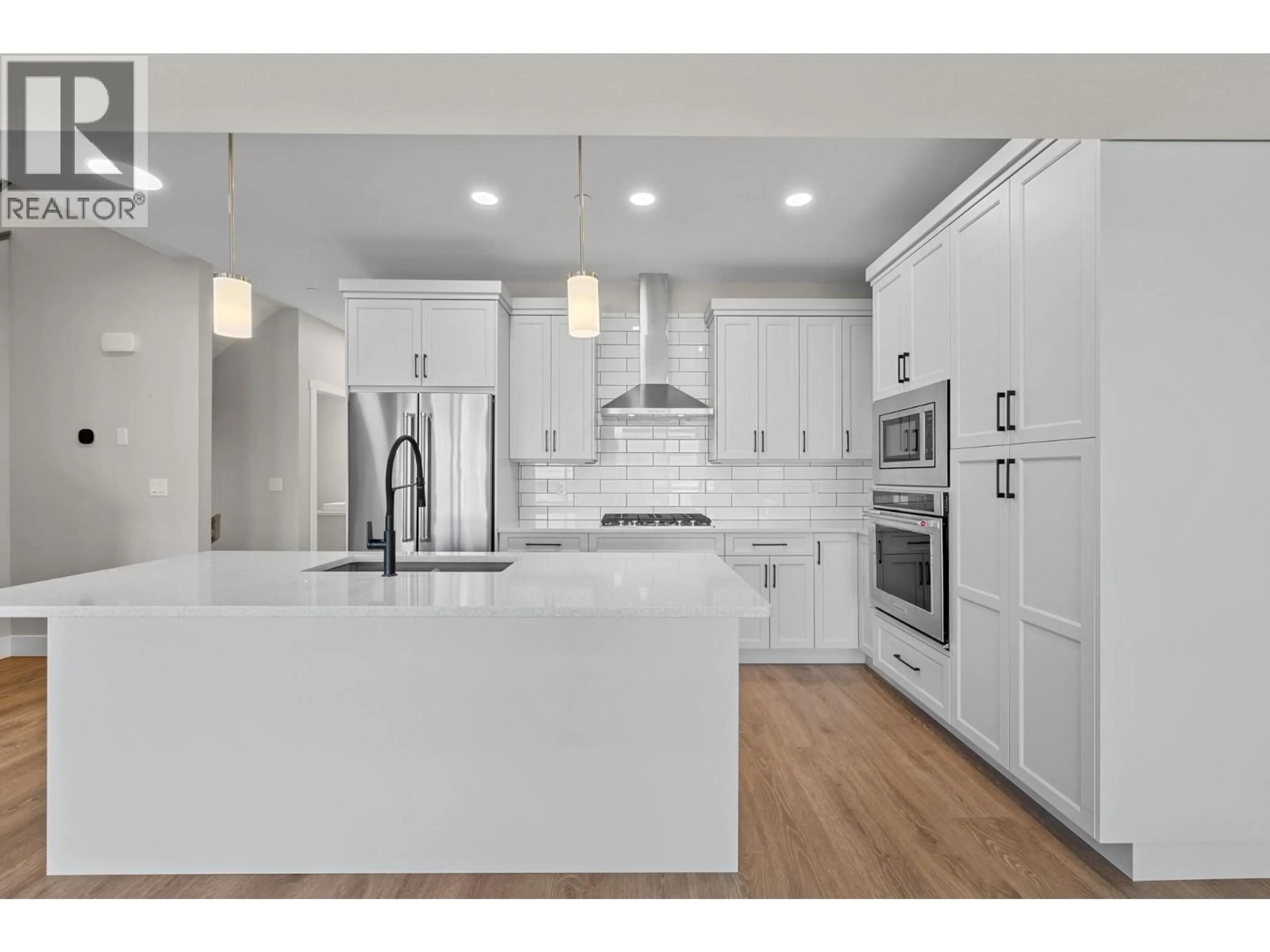 Open concept kitchen, unknown for 4 - 269 DIAMOND WAY, Vernon British Columbia V1H0A2