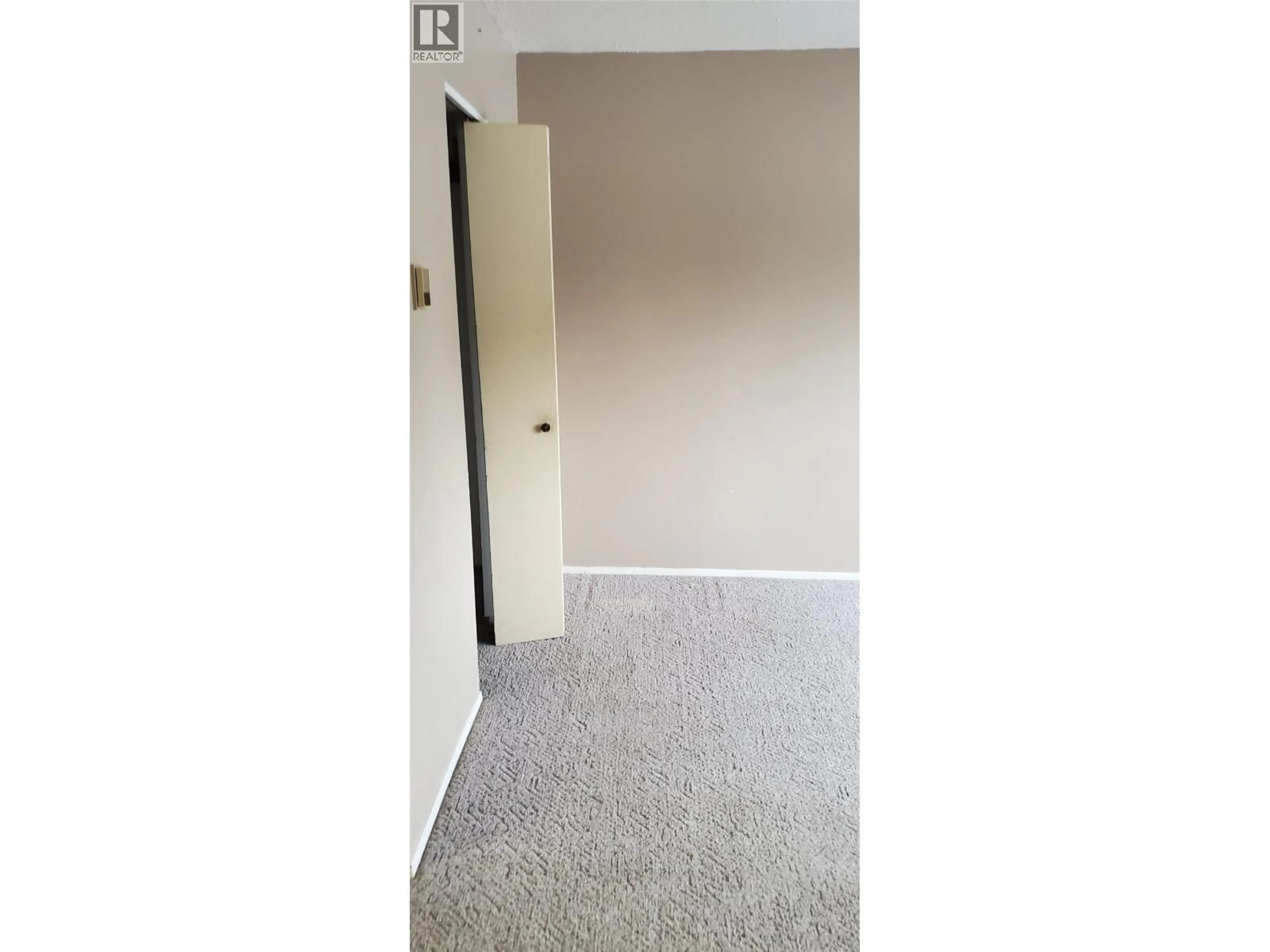A pic of a room for 102 - 45 RIDGEMONT AVENUE, Fernie British Columbia V0B1M2