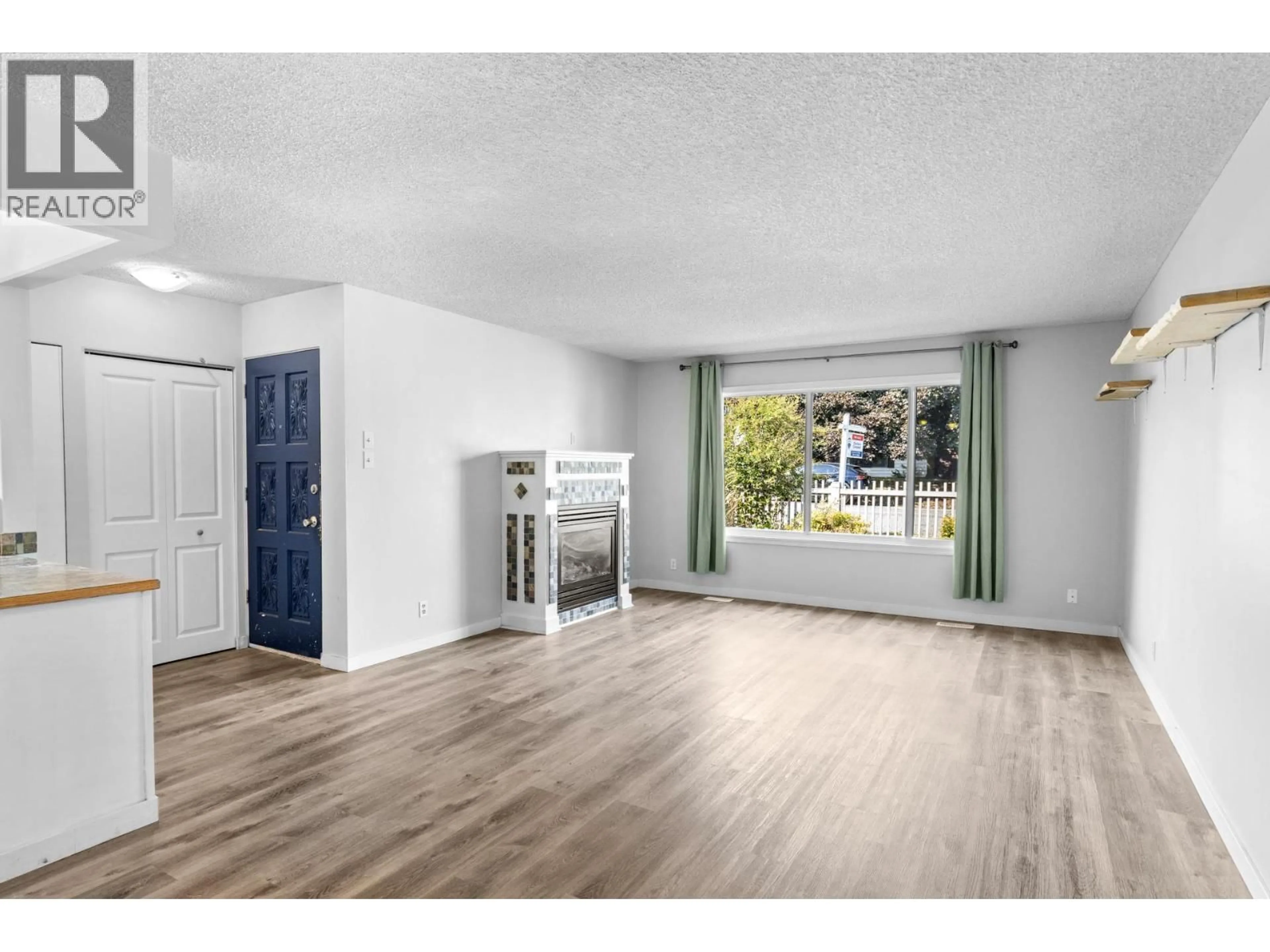 A pic of a room for 2431 BERING ROAD, West Kelowna British Columbia V4T1P3