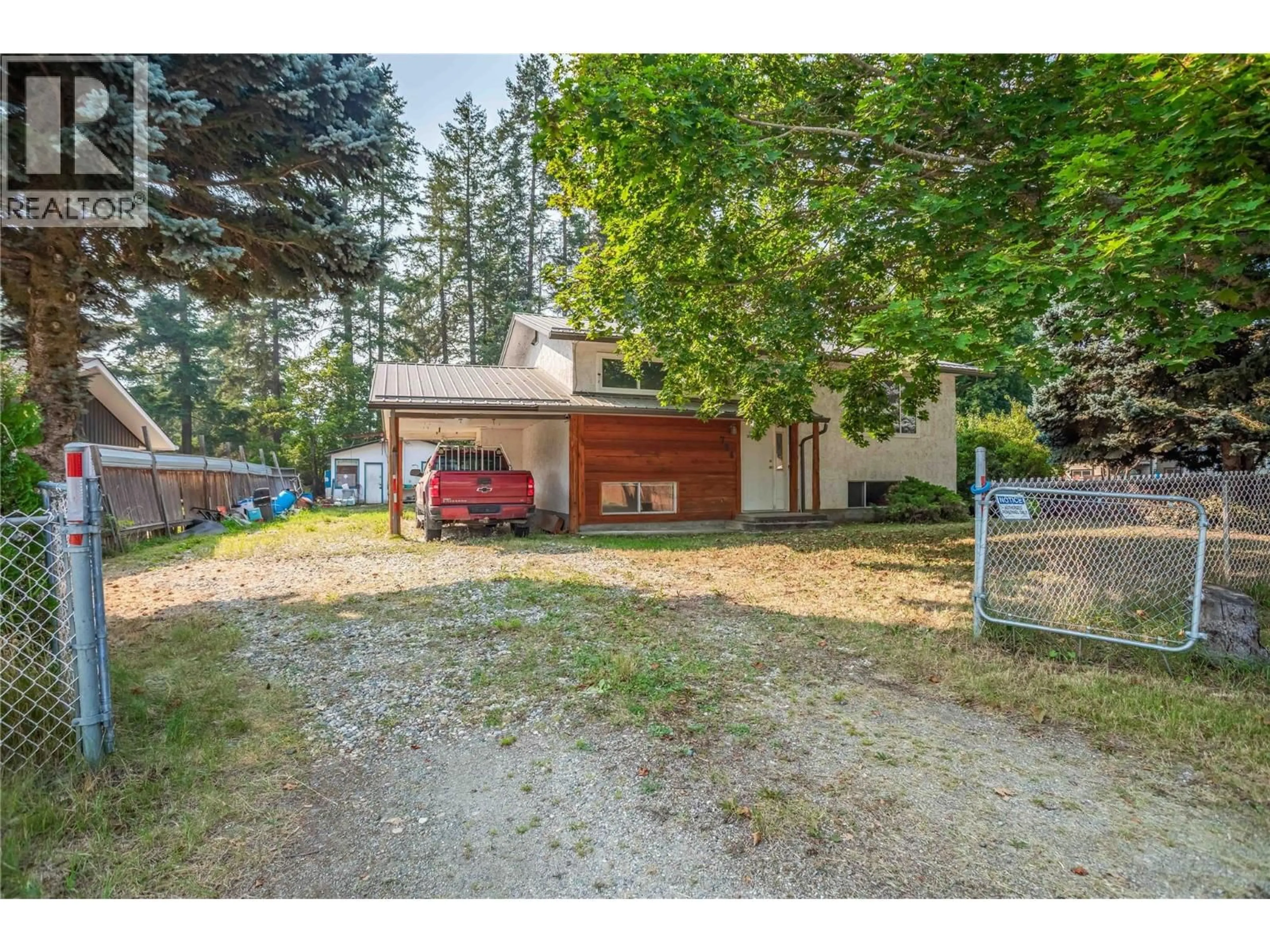 A pic from outside/outdoor area/front of a property/back of a property/a pic from drone, street for 724 ARBUTUS ROAD, Whitevale British Columbia V0E2G0