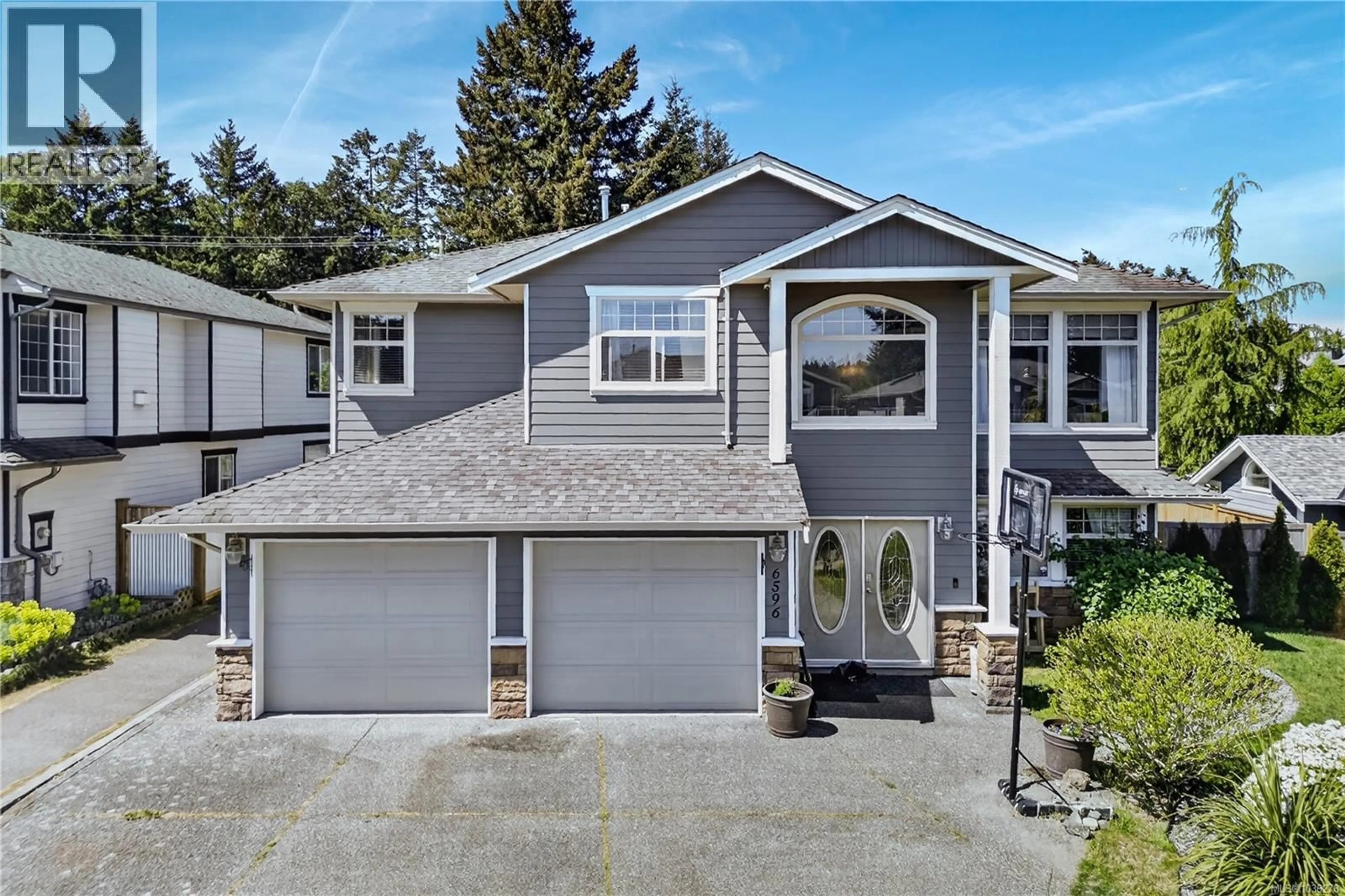 Home with vinyl exterior material, street for 6596 KESTREL CRESCENT, Nanaimo British Columbia V9V1V9