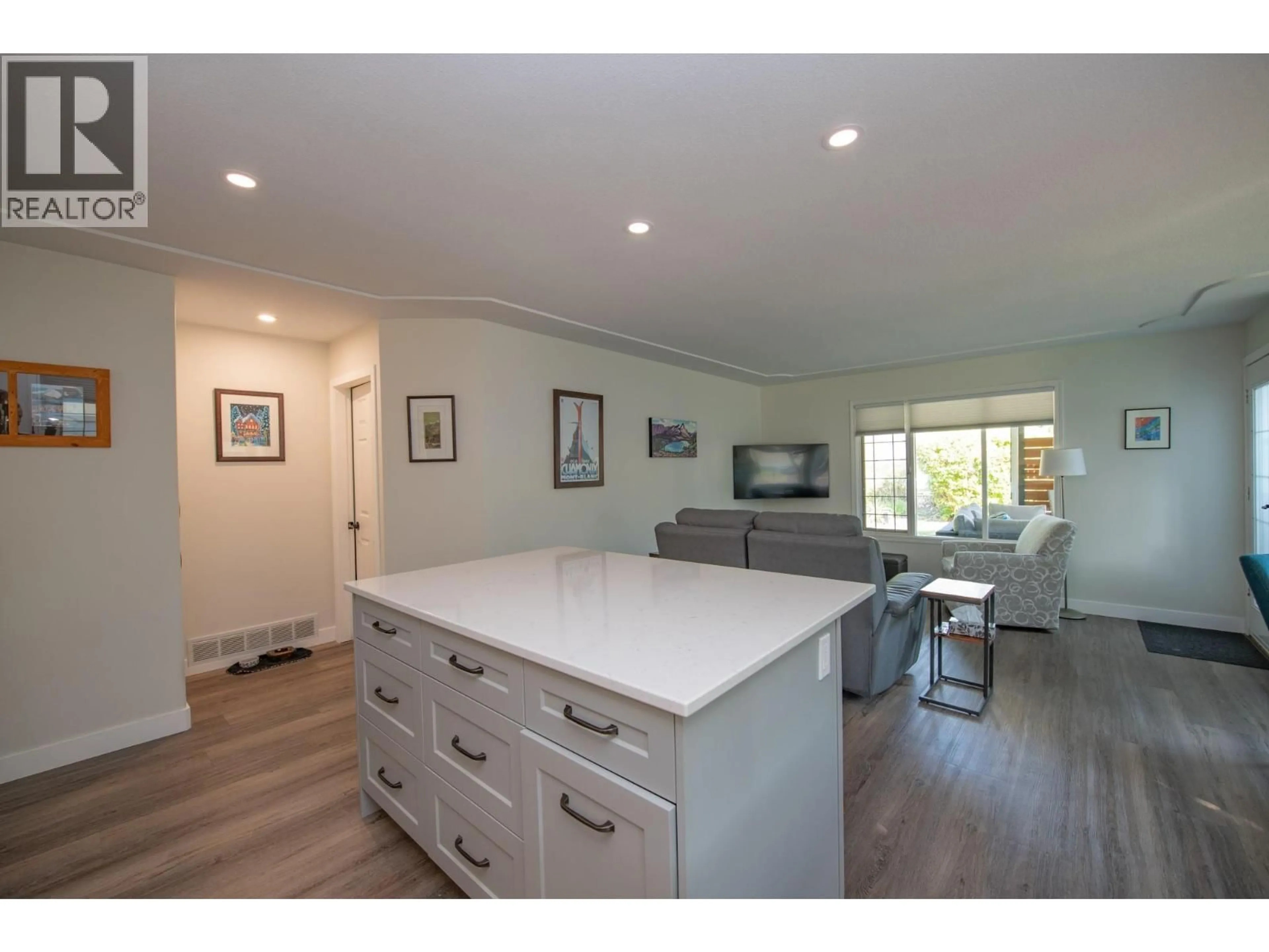 Open concept kitchen, unknown for 62 - 1400 14 AVENUE, Vernon British Columbia V1B2S9