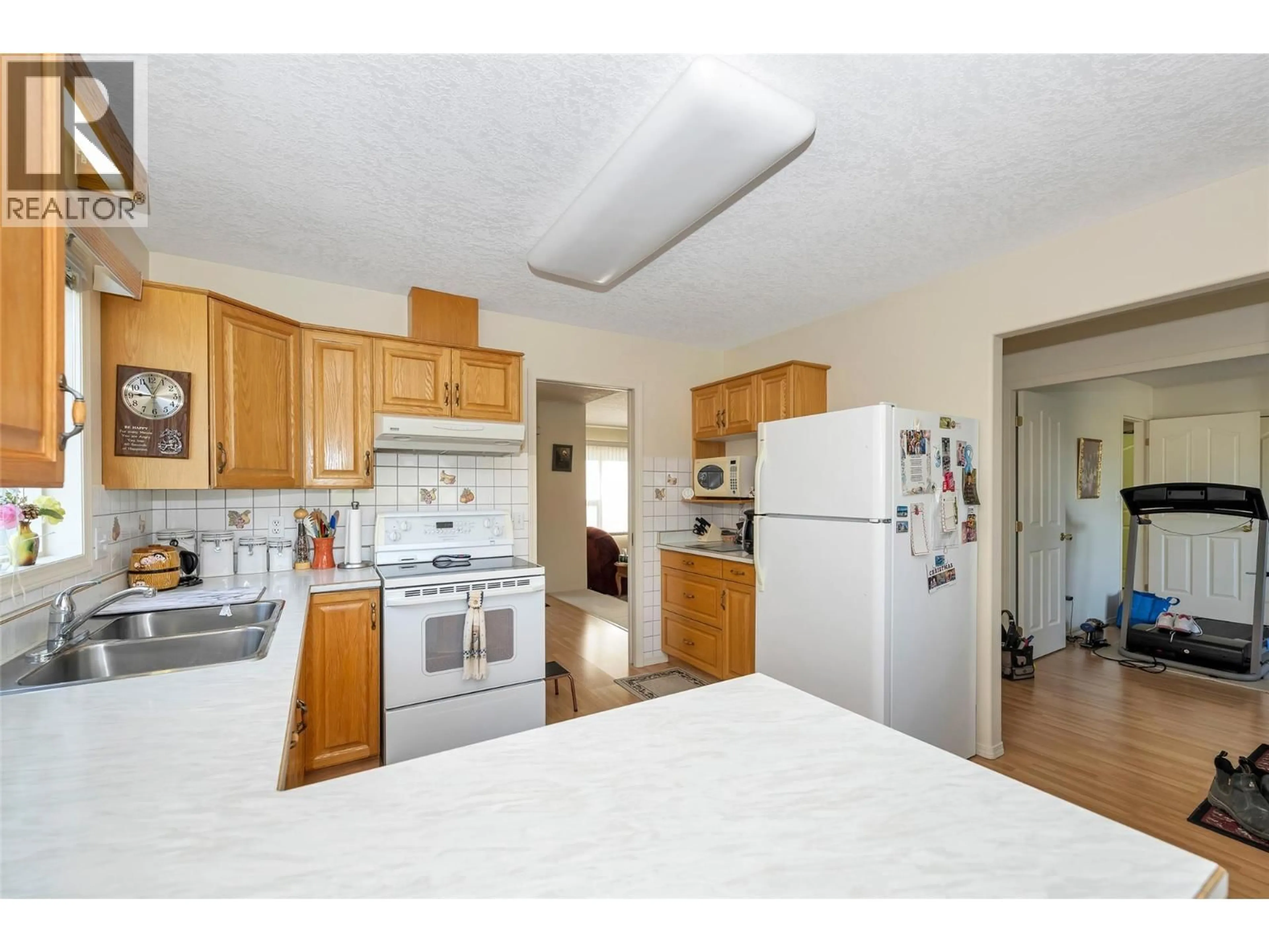 Standard kitchen, unknown for 2084 OKANAGAN STREET, Armstrong British Columbia V4Y0C4