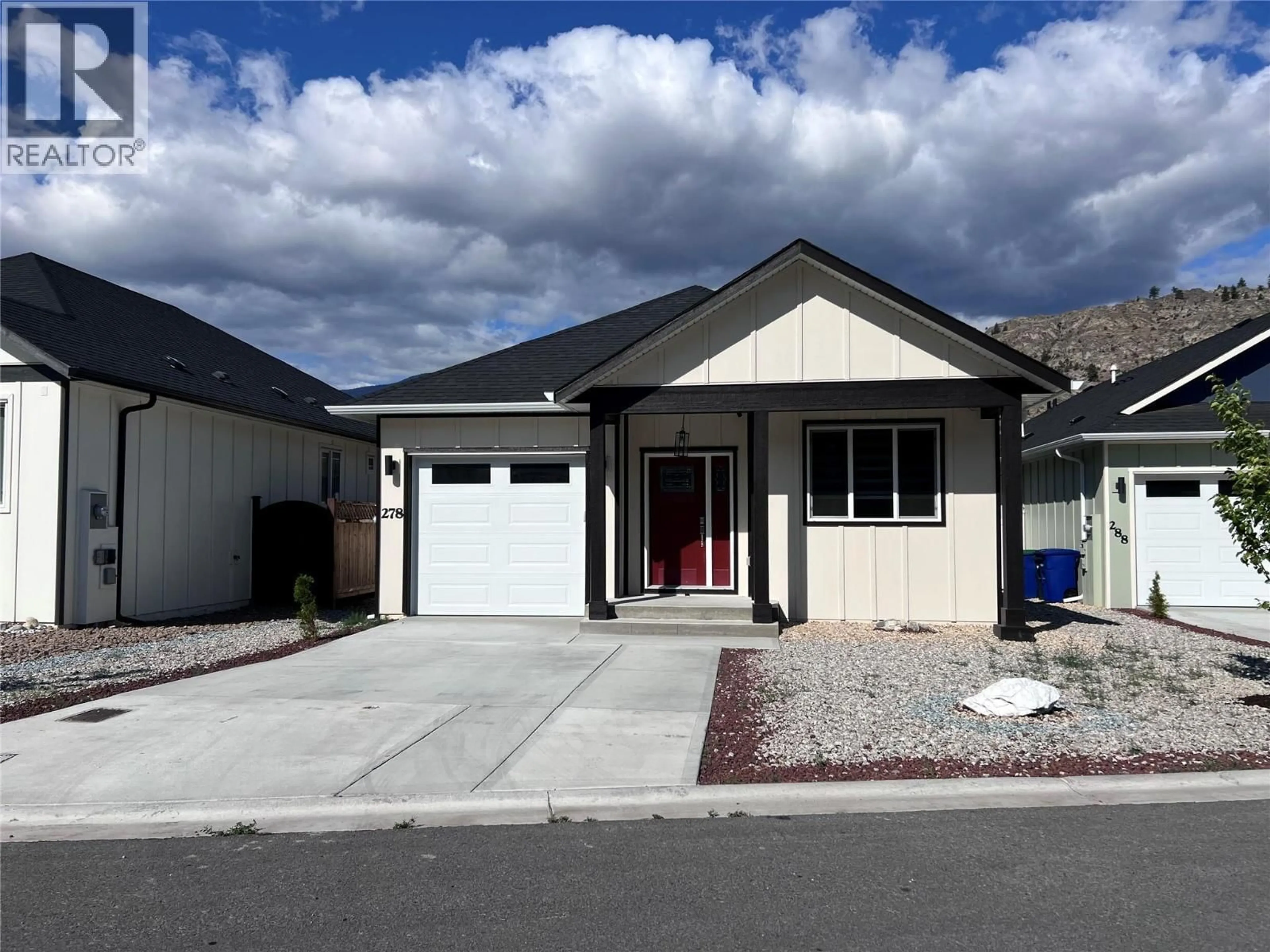Home with vinyl exterior material, street for 278 BENTGRASS AVENUE, Oliver British Columbia V0H1T3