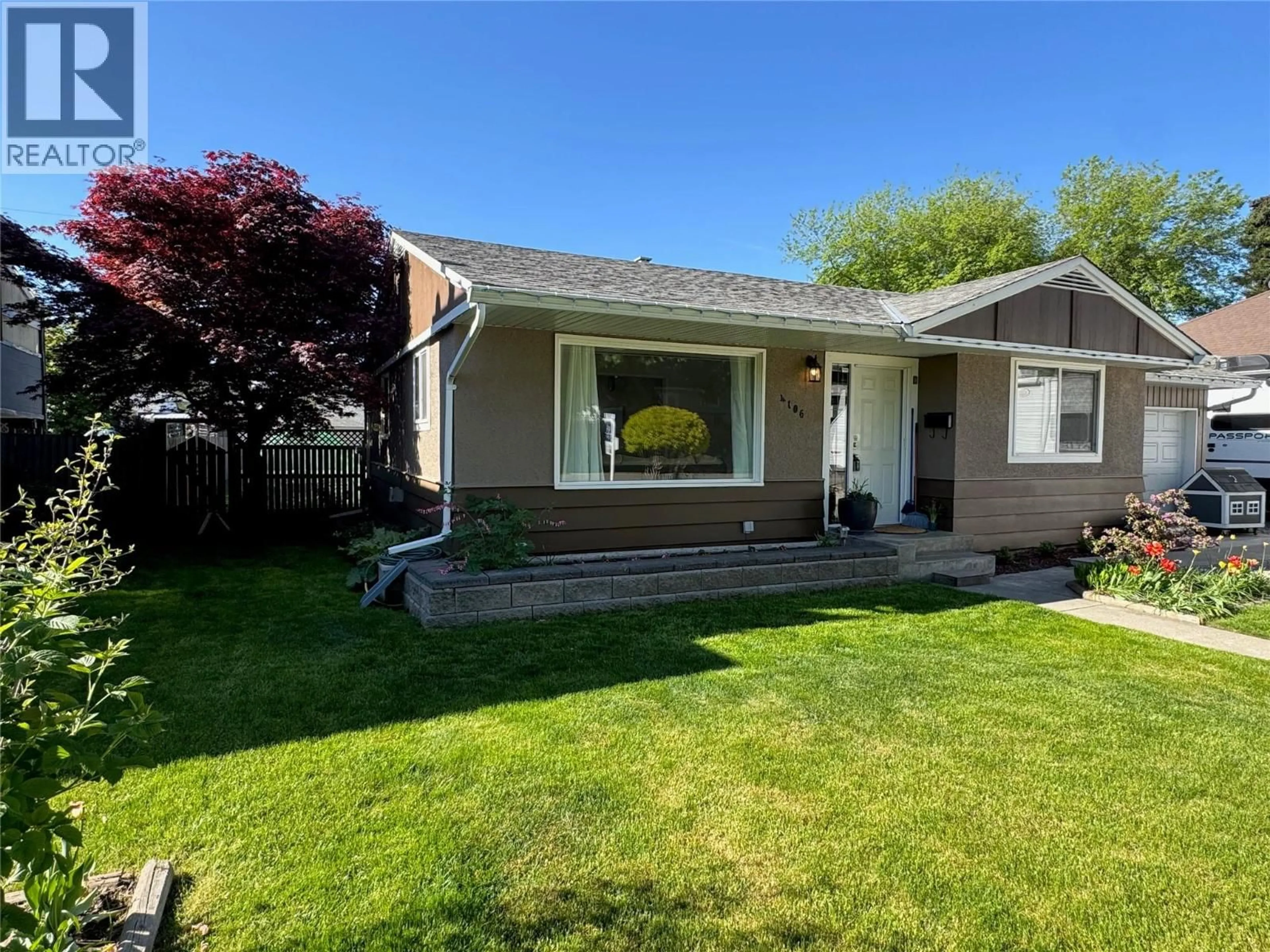 Home with vinyl exterior material, street for 4106 28 AVENUE, Vernon British Columbia V1T1X5