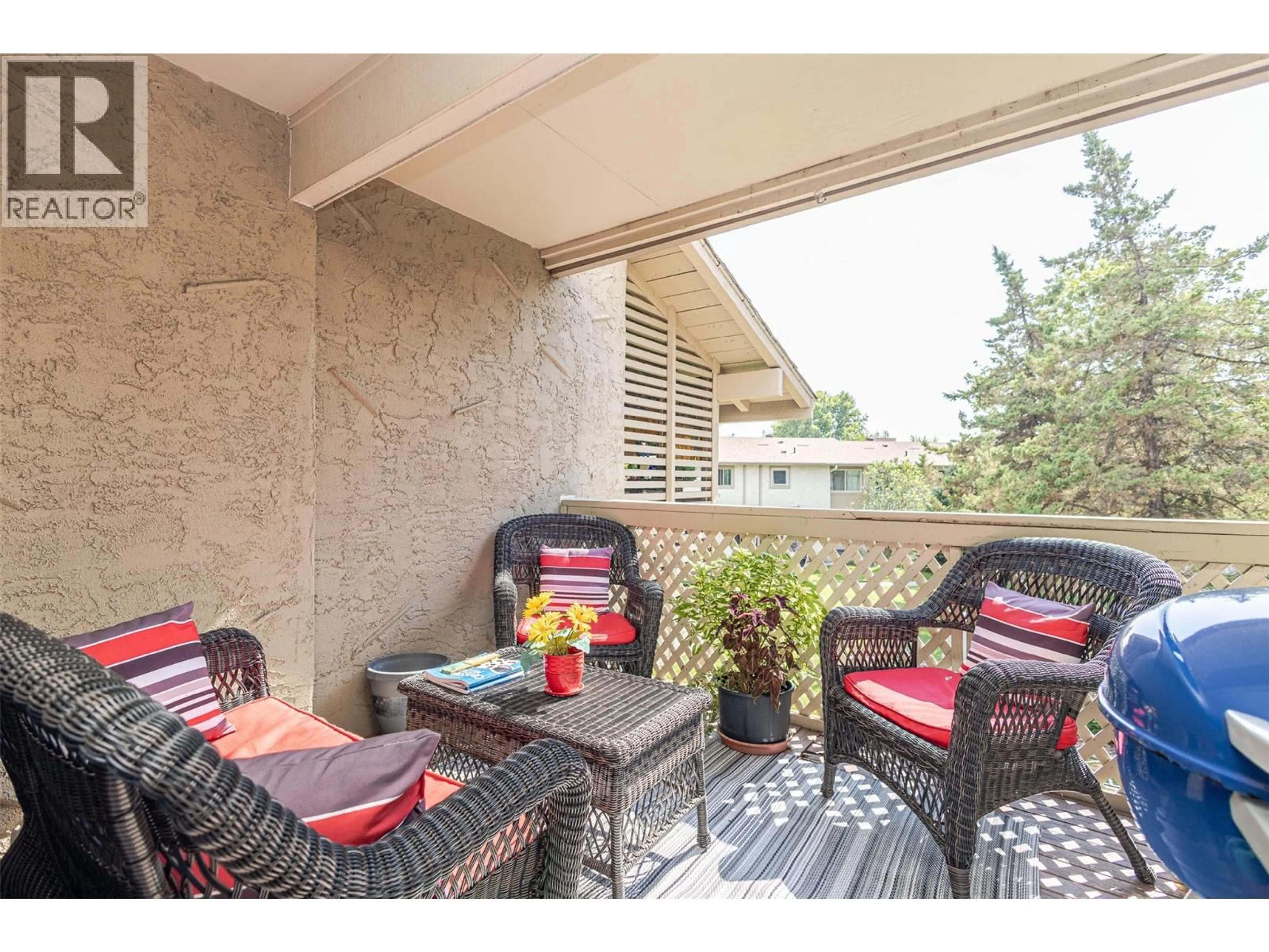 Patio, street for 60 - 310 YORKTON AVENUE, Penticton British Columbia V2Q6Z8